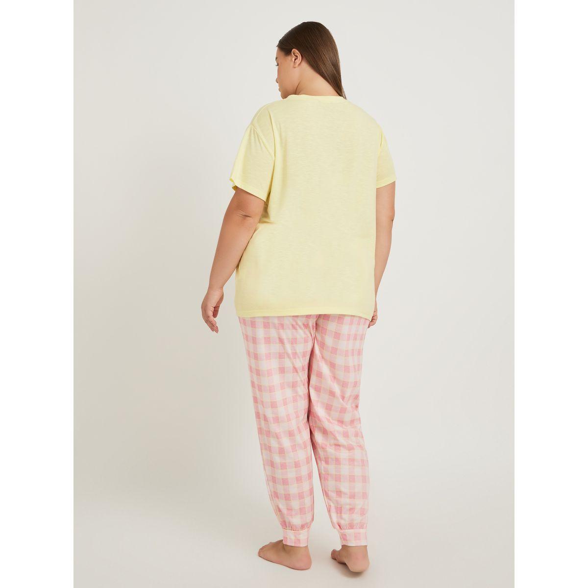 Styli Plus Size Slubbed V Neck T-Shirt and Checked Cuffed Pyjama Set-women-clothing-nightwear-pyjamas-longsets-image-6