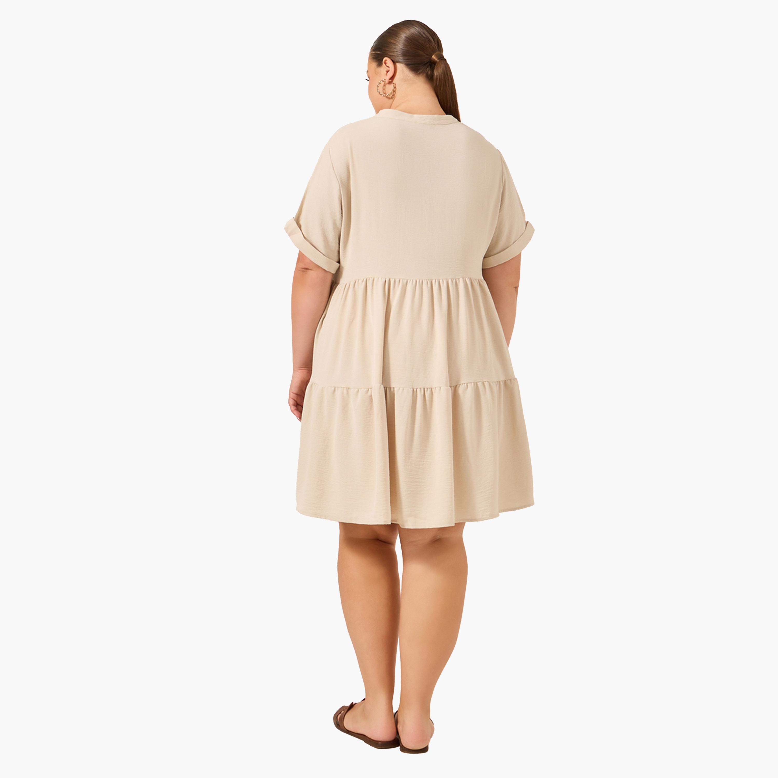 ستايلي-  فستان قصير باللون البيج بقصة A مع تفاصيل من الدانتيل-women-clothing-dresses-image-5