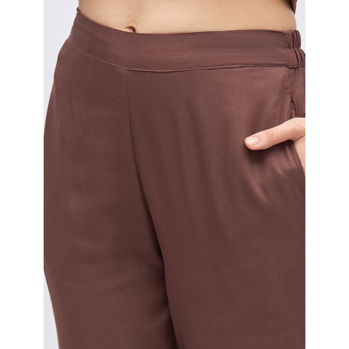 طقم منسق من بنطال وبلوزة بتفاصيل مُطرزة-women-clothing-coordsets-image-7