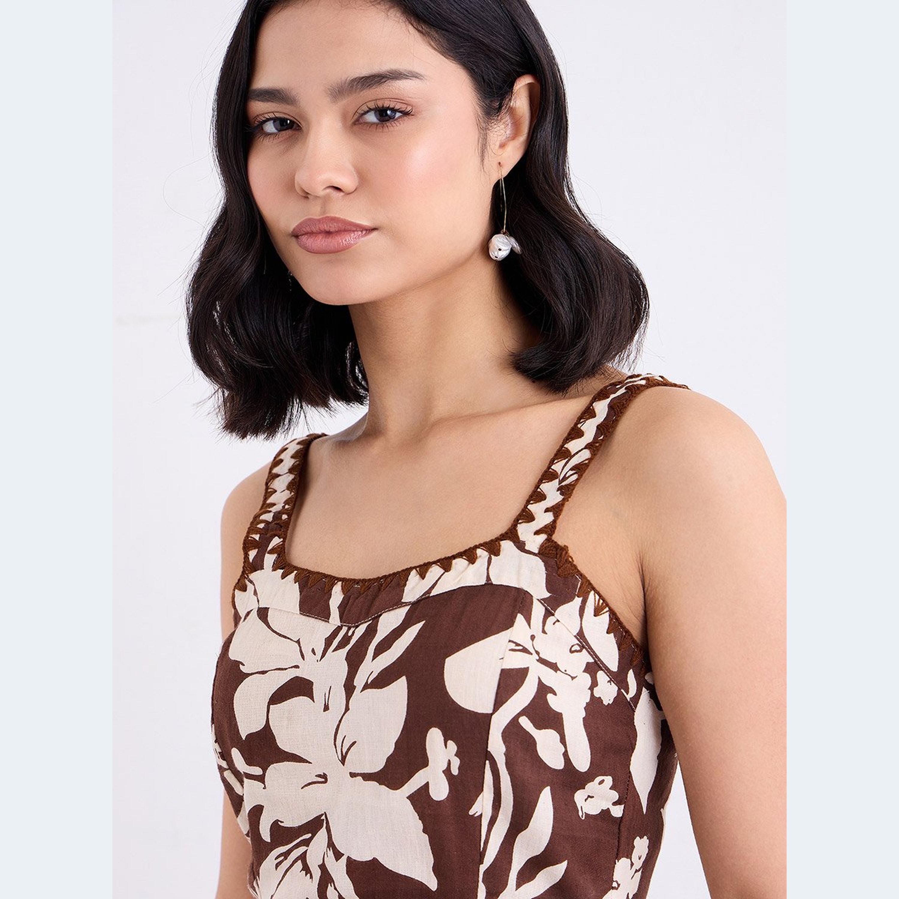 Styli Brown Floral Crop Top and Pants Co-Ords-women-clothing-coordsets-image-4