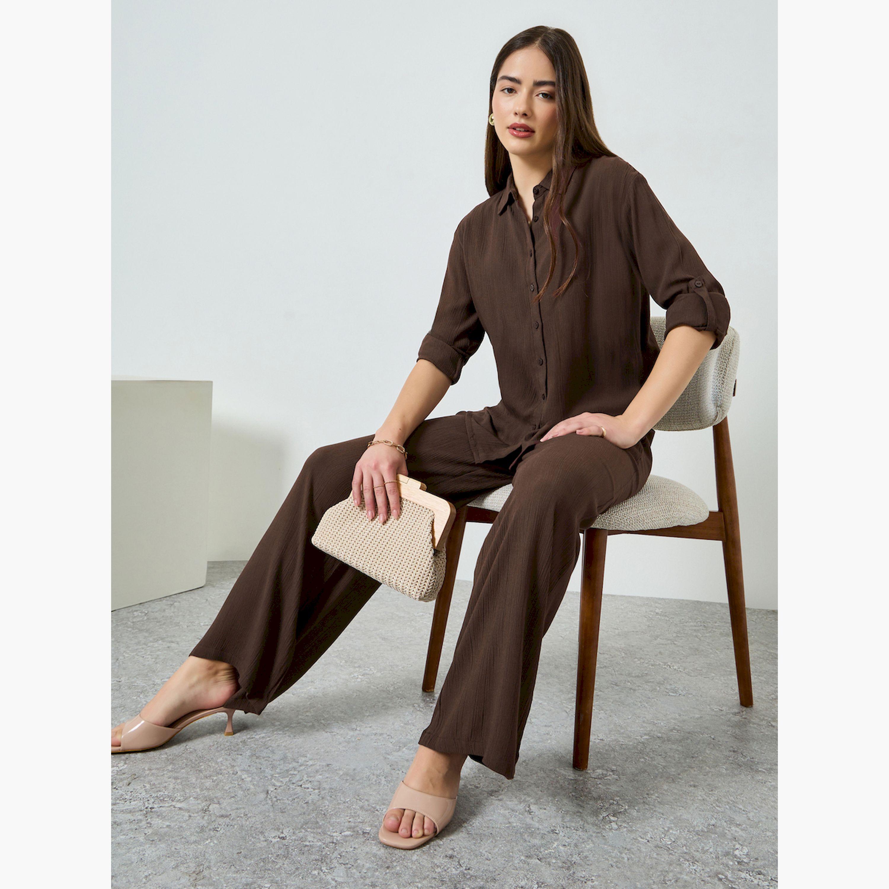 طقم منسق من بلوزة وبنطال واسع بتفاصيل مجعدة-women-clothing-coordsets-image-2