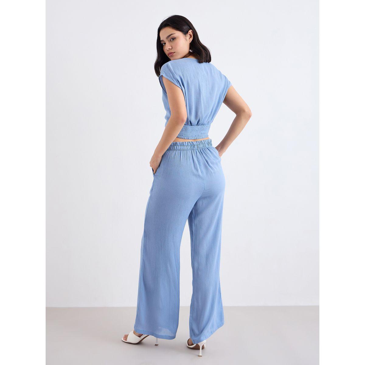 طقم منسق من بنطال وبلوزة بقصة قصيرة مع تفاصيل عُقدة-women-clothing-coordsets-image-4