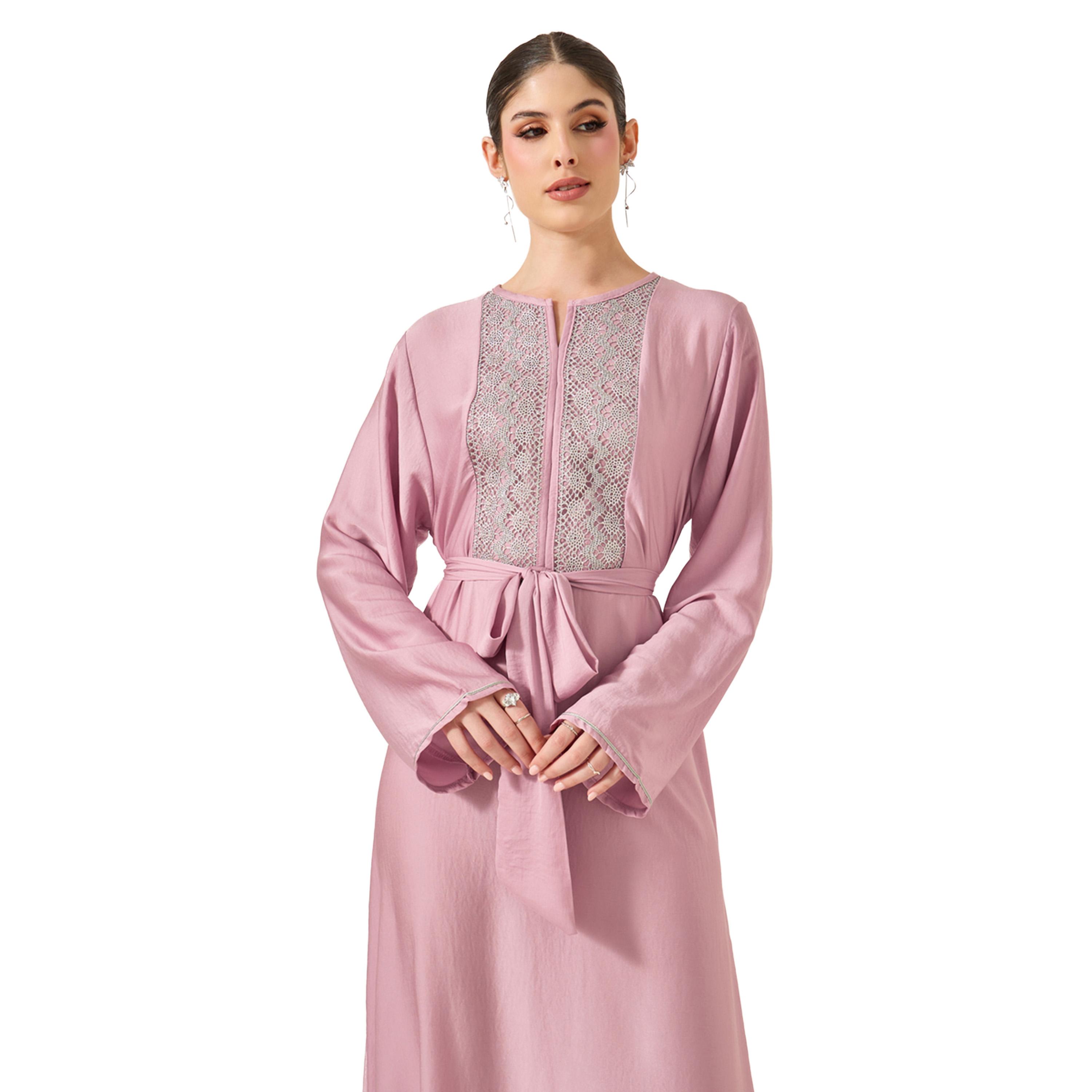 أميرة x ستايلي جلابية ساتان بتفاصيل دانتيل وياقة نوتش-women-arabicclothing-jalabiyas-image-3