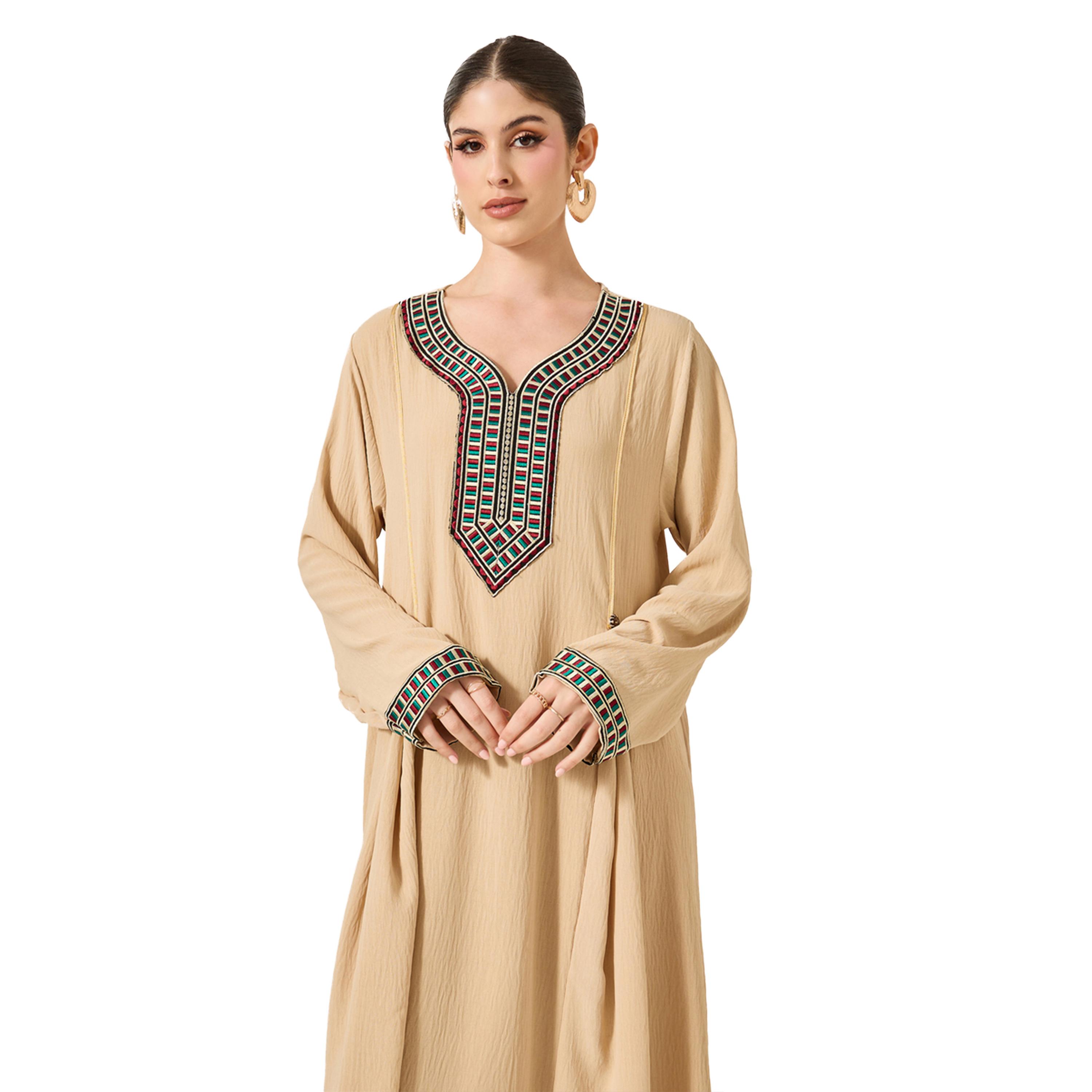 ستايلي - جلابية مطرزة برقعة مطرزة بكسرات وقصة A-women-arabicclothing-jalabiyas-image-3