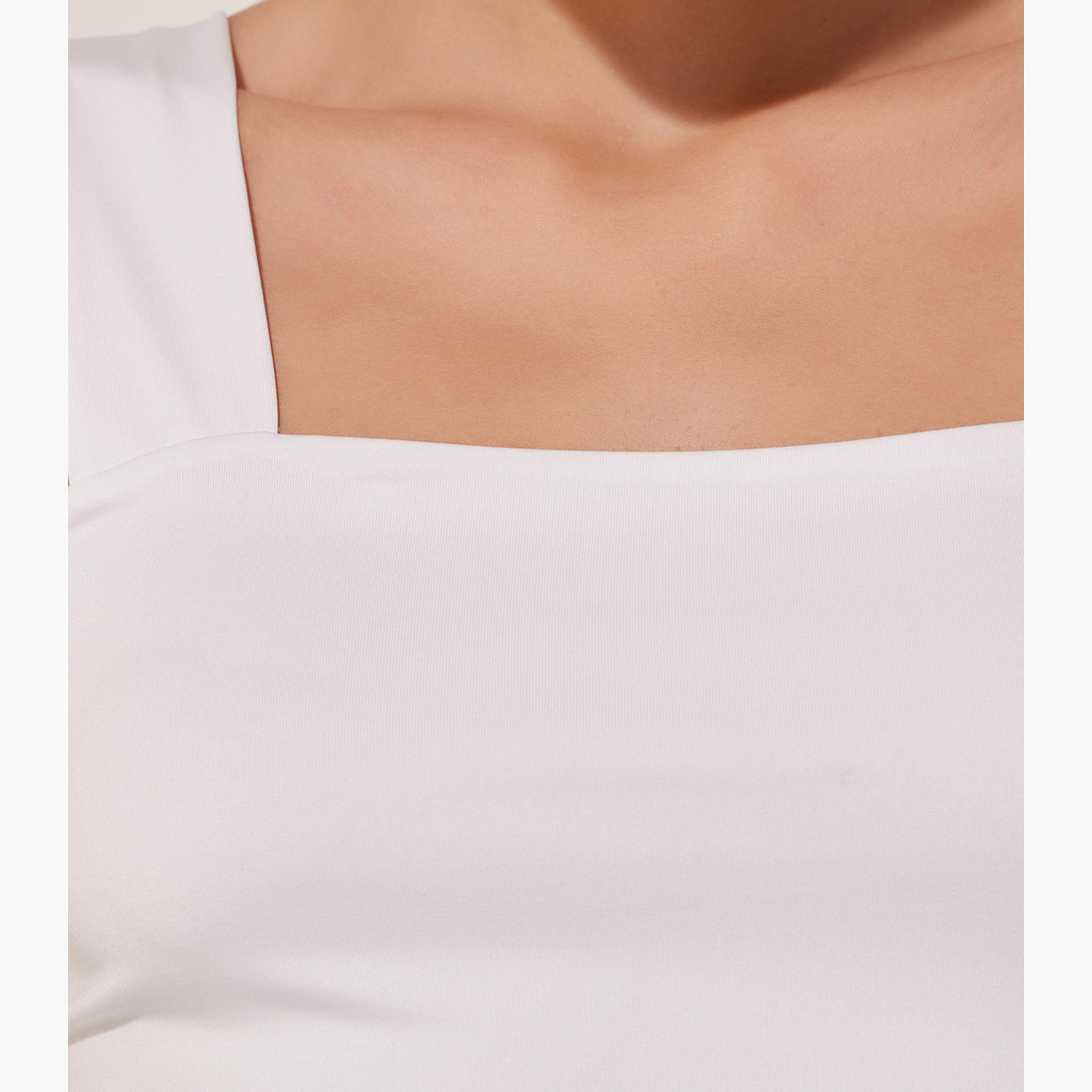بلوزة كامي سادة بياقة واسعة-women-clothing-tshirts-image-2
