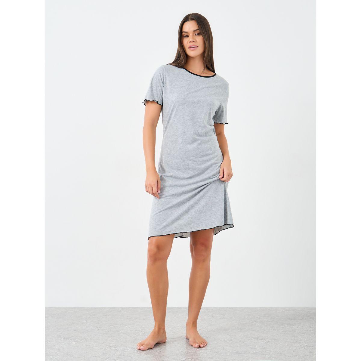 قميص نوم بتفاصيل دانتيل مع حافة مُتباينة-women-clothing-nightwear-nighties-image-1