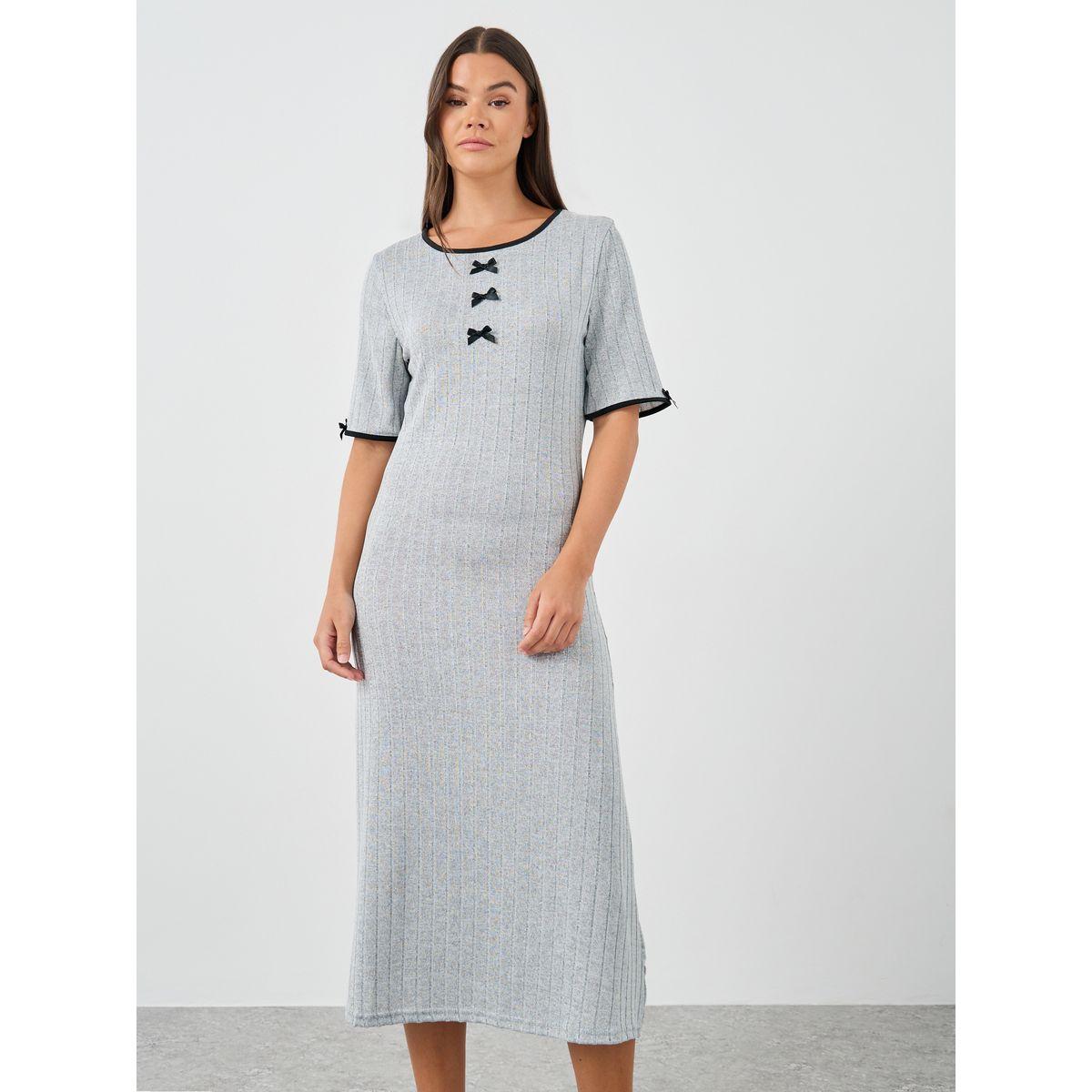 قميص نوم بتفاصيل بارزة الملمس ومزين بفيونكة-women-clothing-nightwear-nighties-image-2