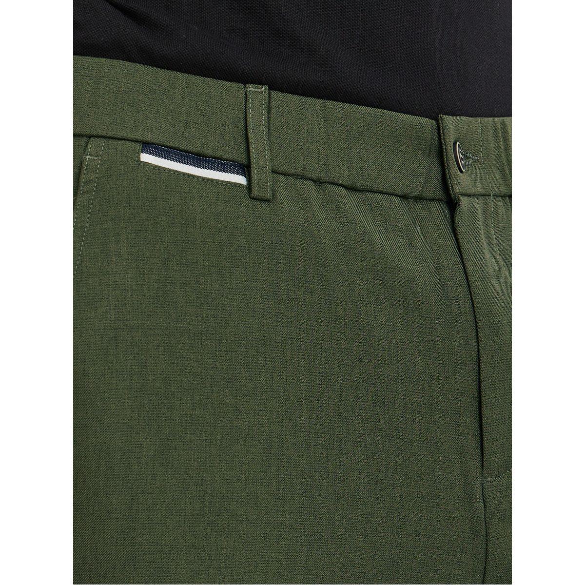 بنطال تشينو سادة بقصة مريحة وجيوب-men-clothing-bottoms-trousersandchinos-trousers-image-3