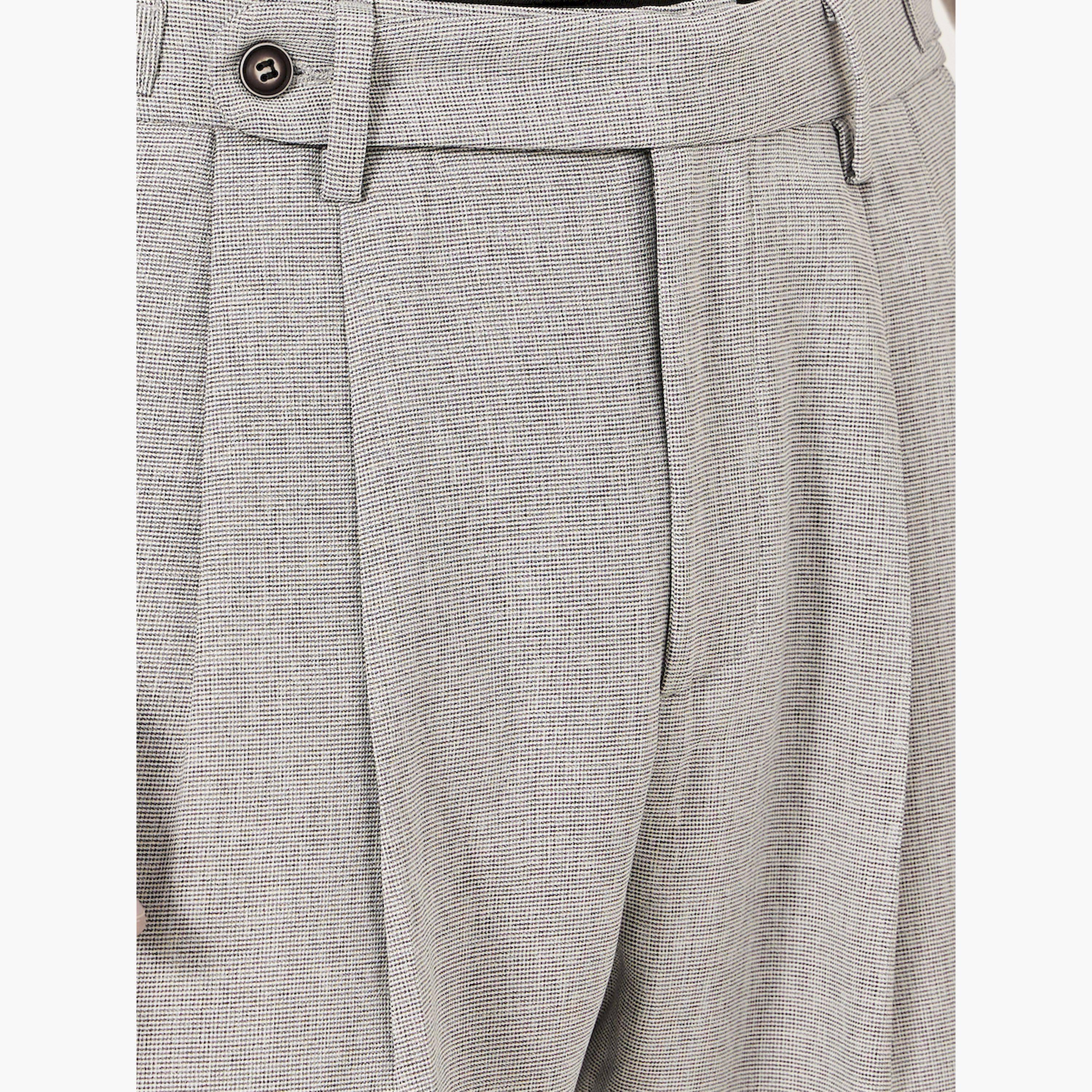 بنطال سادة بقصة مريحة وكسرات-men-clothing-bottoms-trousersandchinos-trousers-image-3