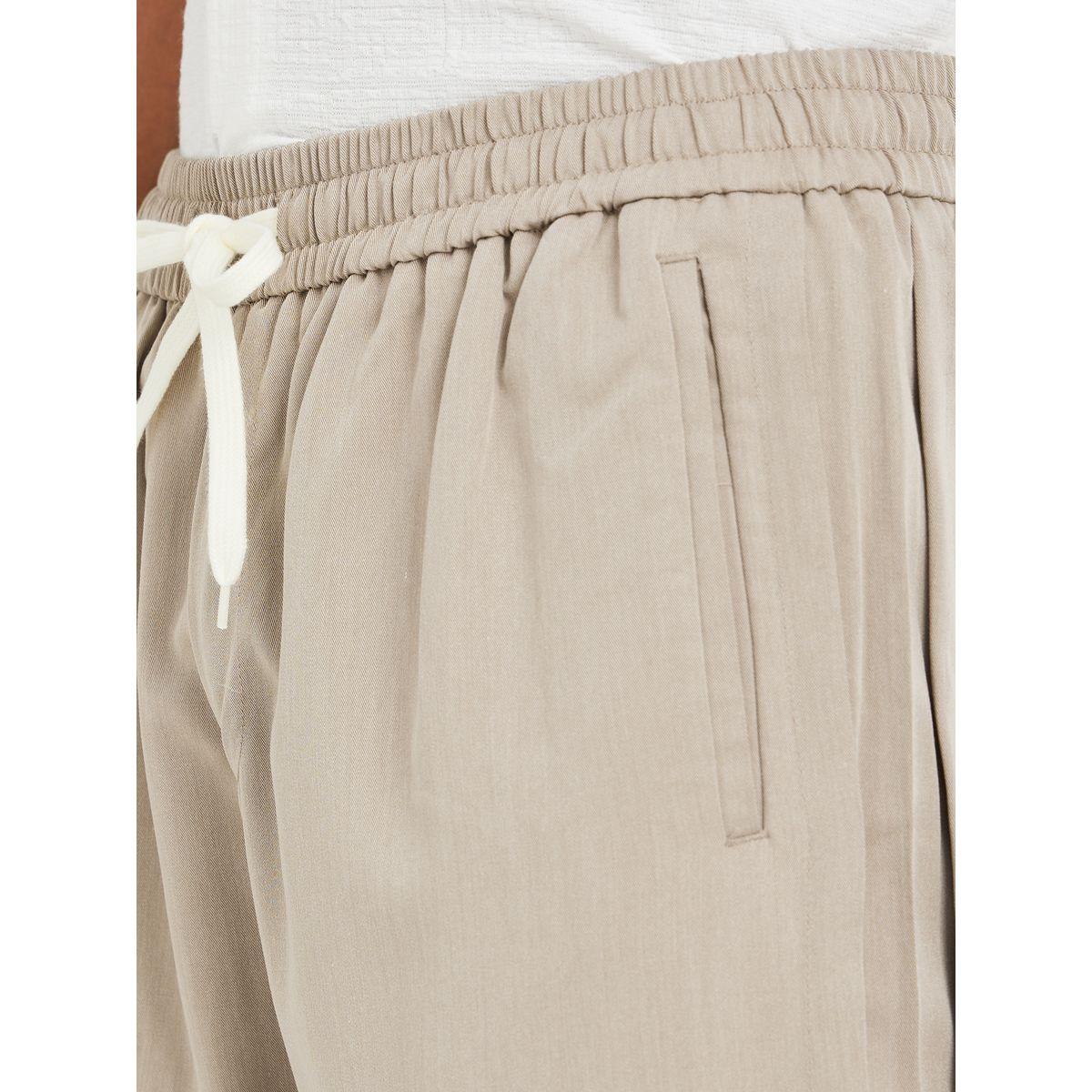 بنطال رياضي سادة بقصة مريحة وجيب مائل-men-clothing-bottoms-joggers-image-2