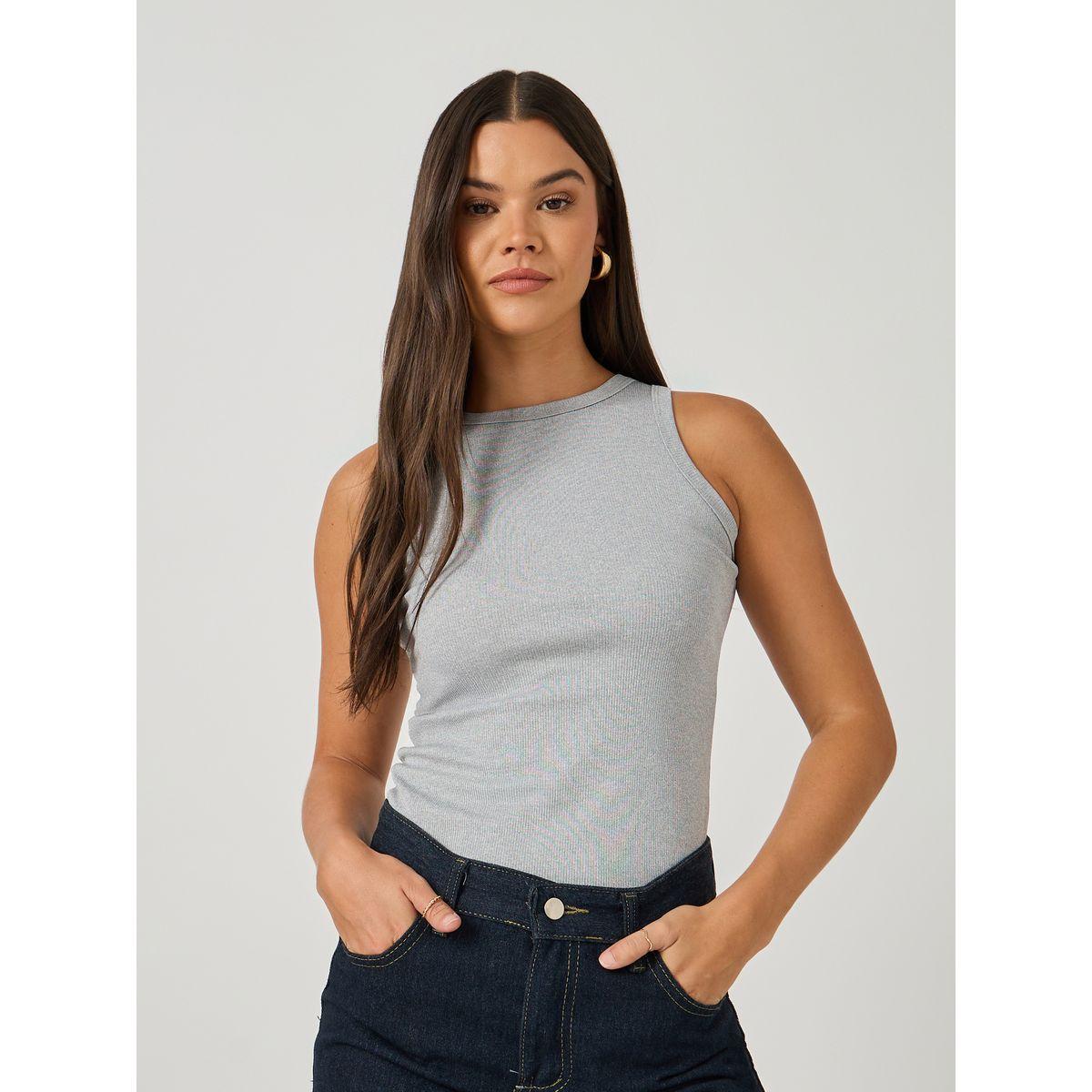بلوزة سادة بلا أكمام مع ياقة دائرية-women-clothing-tshirts-image-1
