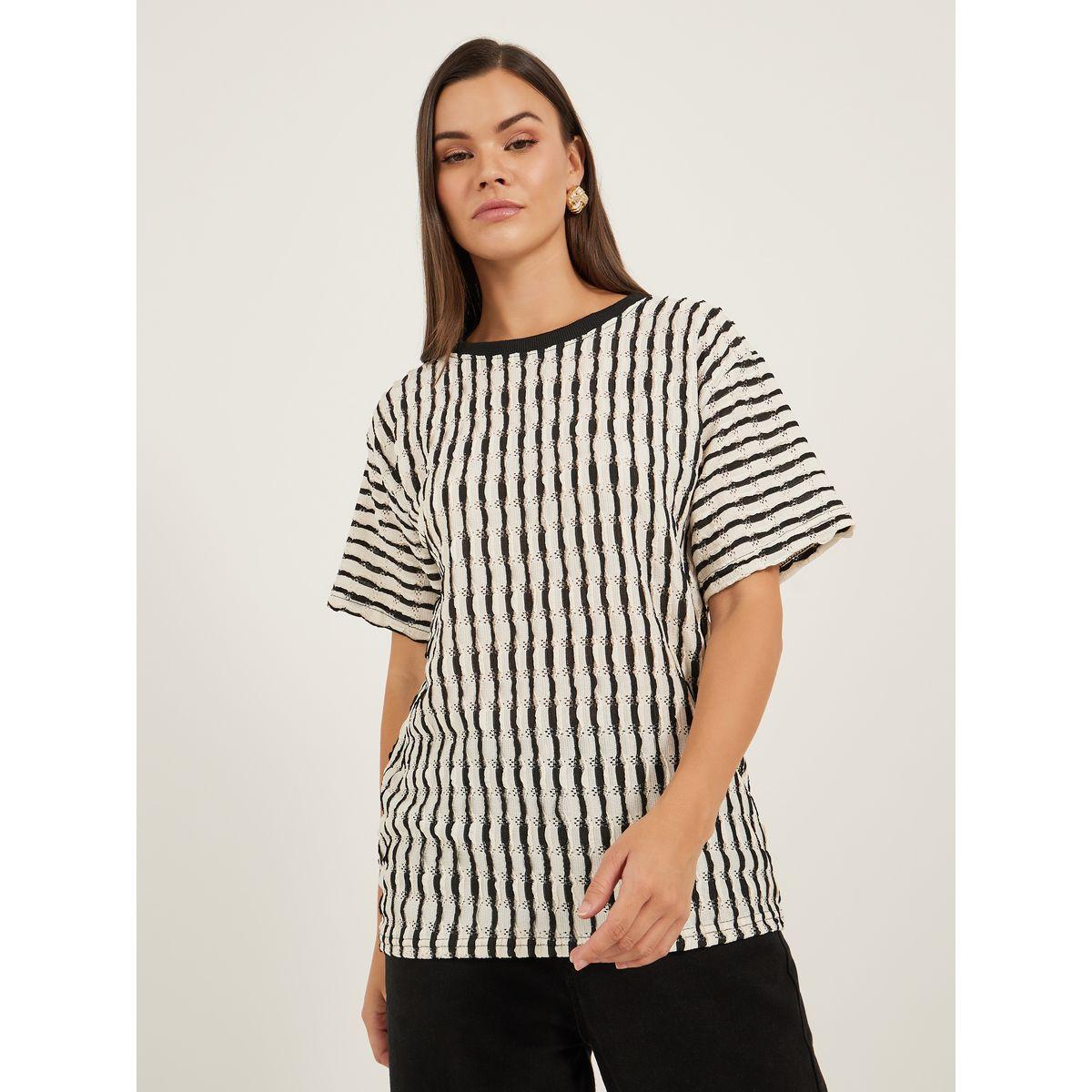 تيشيرت بياقة دائرية وأكمام قصيرة-women-clothing-tshirts-image-3