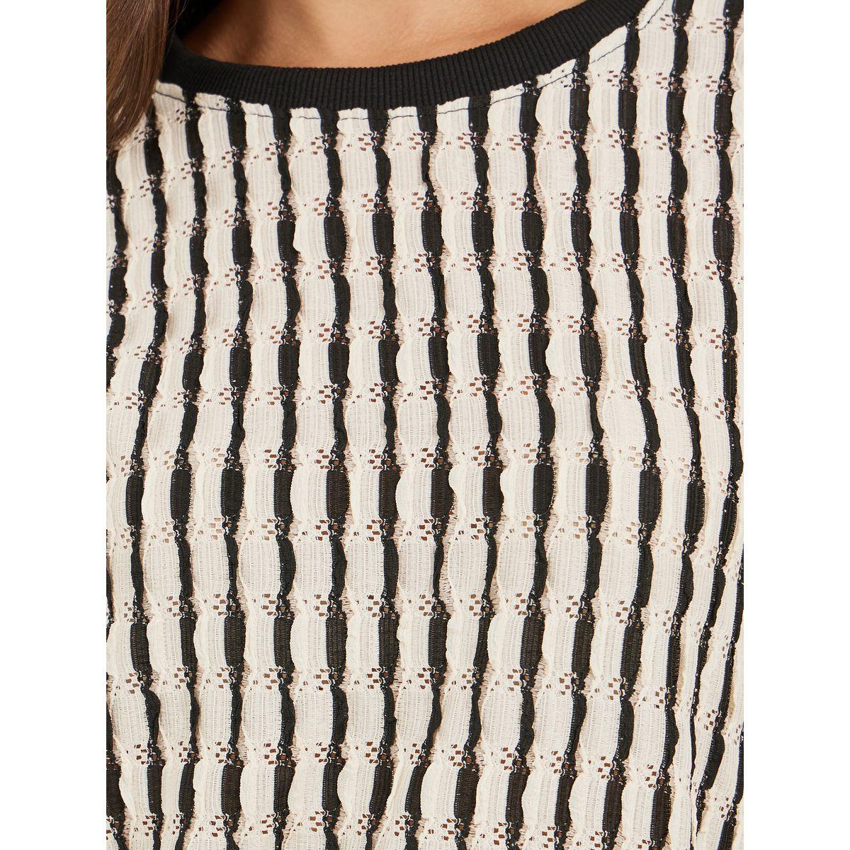 Styli Textured Round Neck Short Sleeve T-Shirt-women-clothing-tshirts-image-4