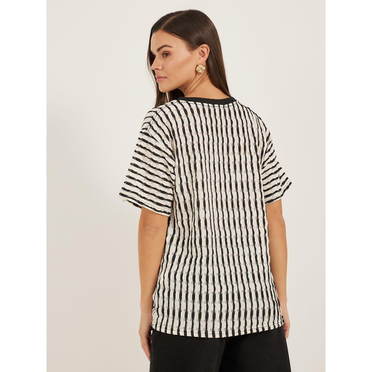 تيشيرت بياقة دائرية وأكمام قصيرة-women-clothing-tshirts-image-5