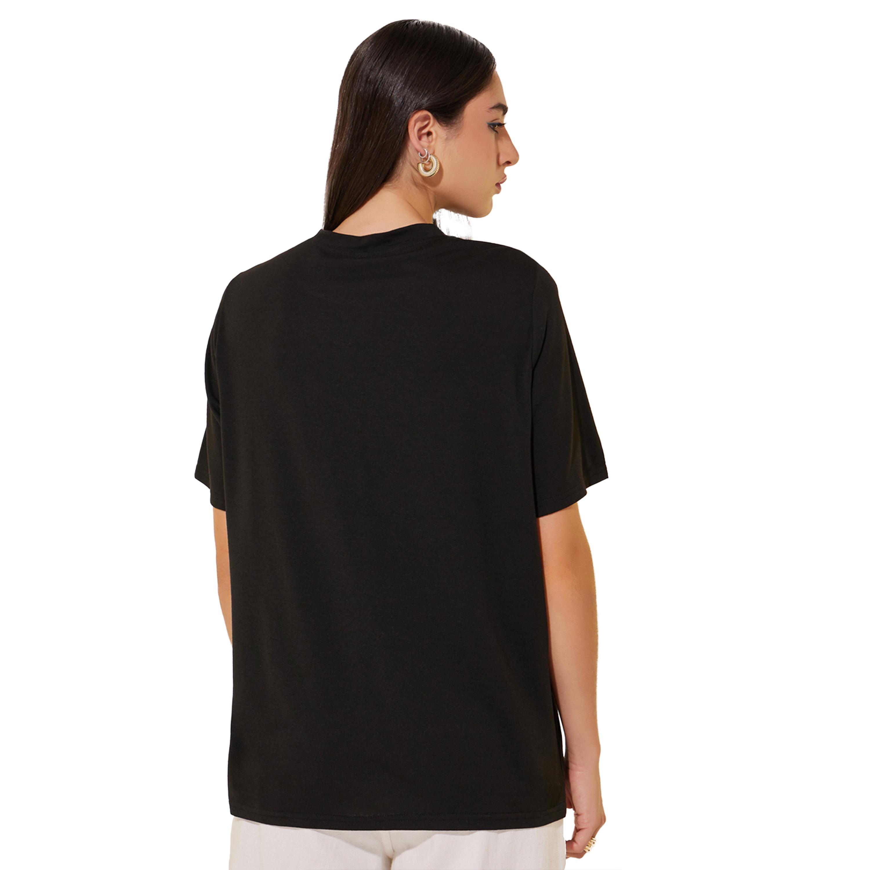 ستايلي - تي شيرت مطرز برقبة دائرية وقصة عادية-women-clothing-tshirts-image-4