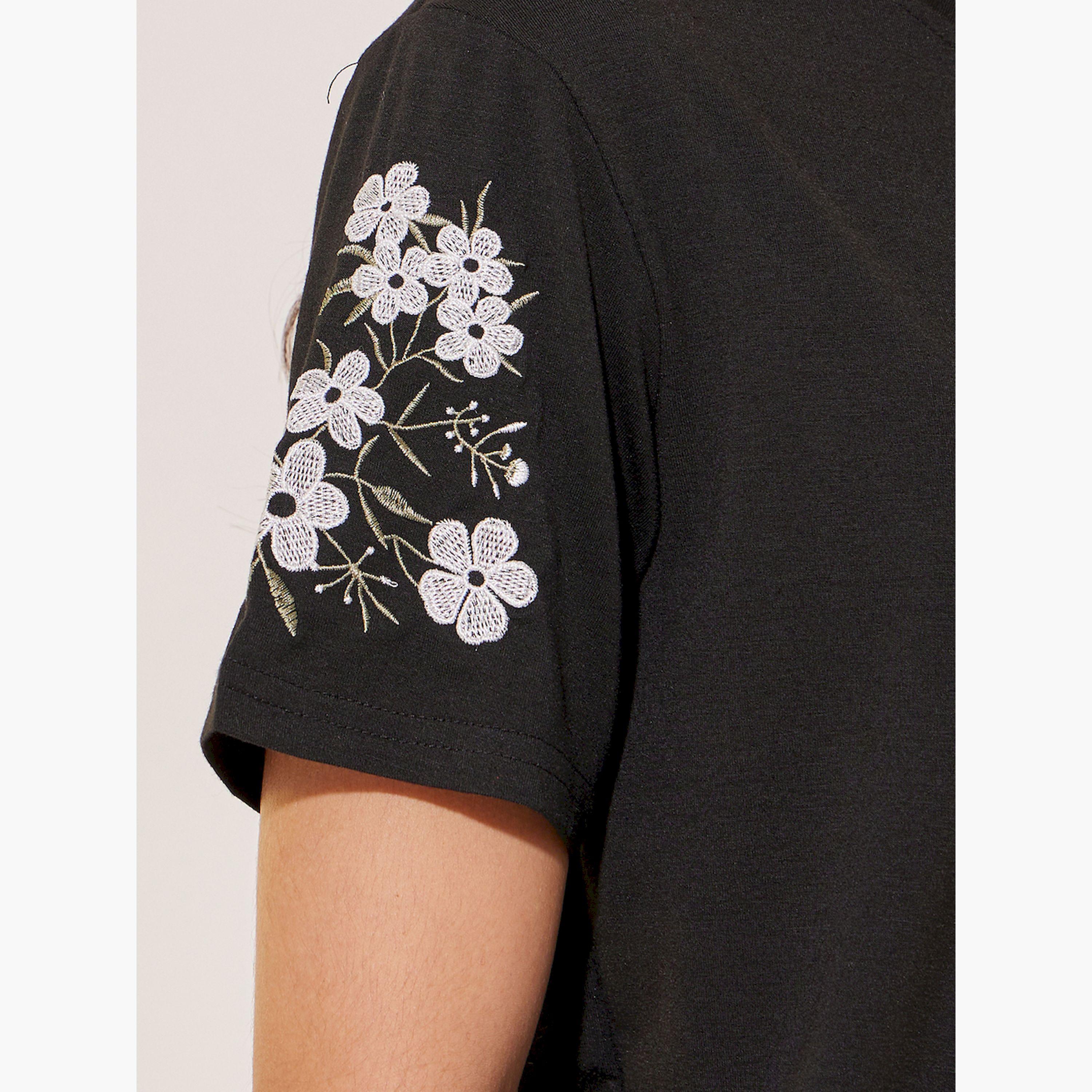 Styli Knitted Round Neck Short Sleeve Embroidered Detail T-Shirt-women-clothing-tshirts-image-4