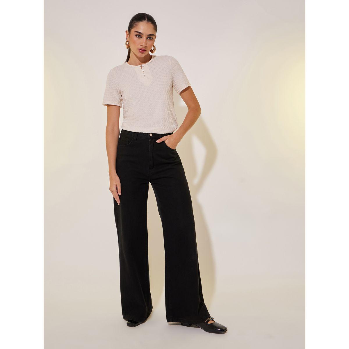 تيشيرت سادة بياقة دائرية وتفاصيل بارزة الملمس-women-clothing-tshirts-image-2