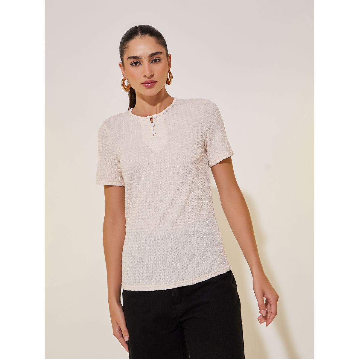 تيشيرت سادة بياقة دائرية وتفاصيل بارزة الملمس-women-clothing-tshirts-image-3