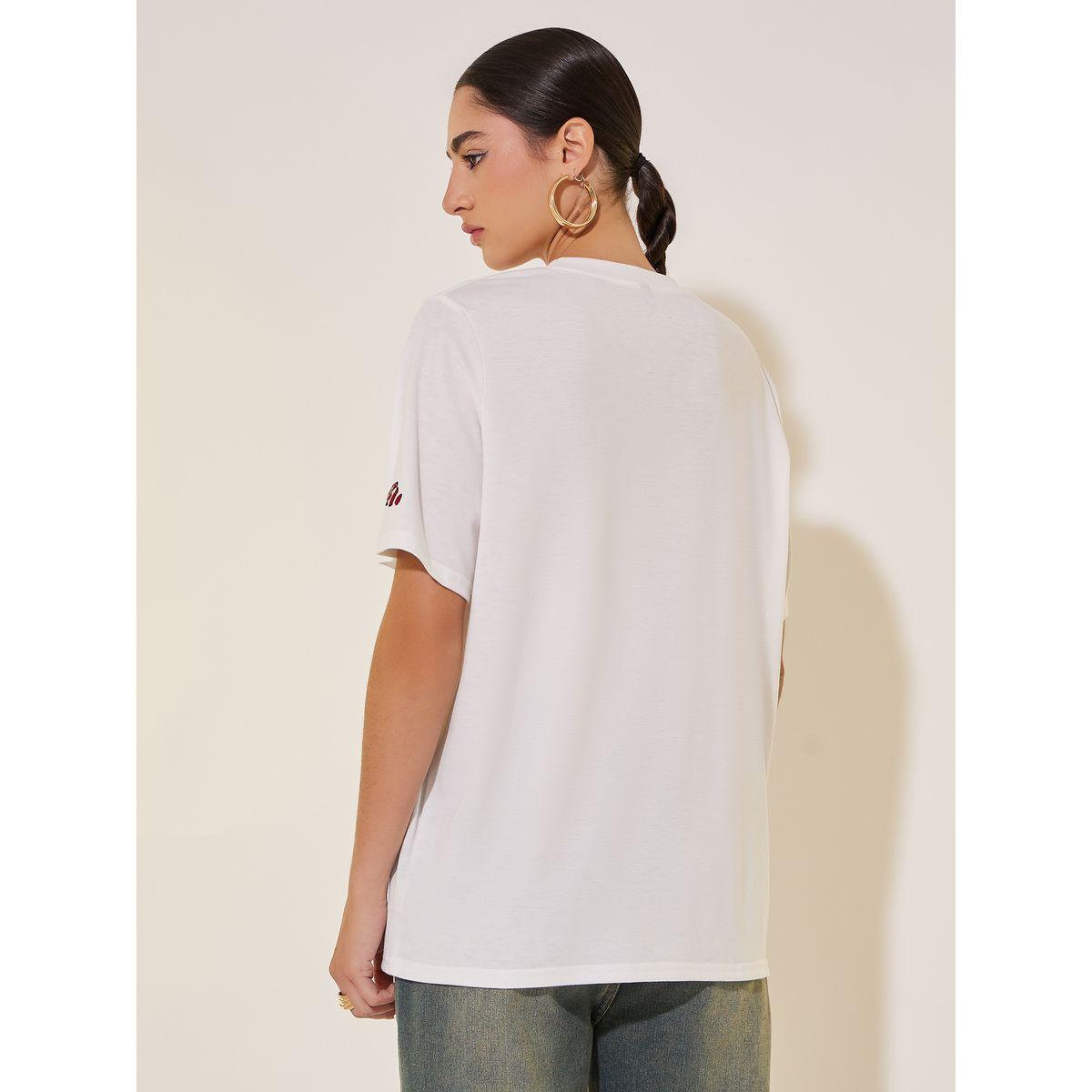 تيشيرت بياقة دائرية وتفاصيل مُطرّزة-women-clothing-tshirts-image-5