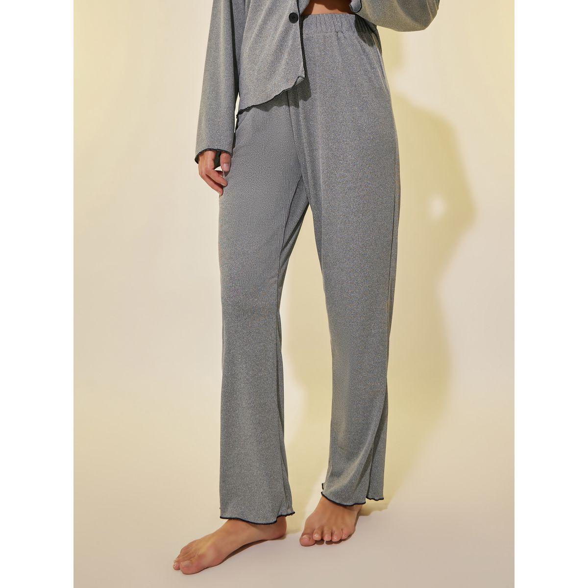 طقم بيجاما من بنطال وبلوزة مضلعة بأكمام طويلة-women-clothing-nightwear-pyjamas-longsets-image-4