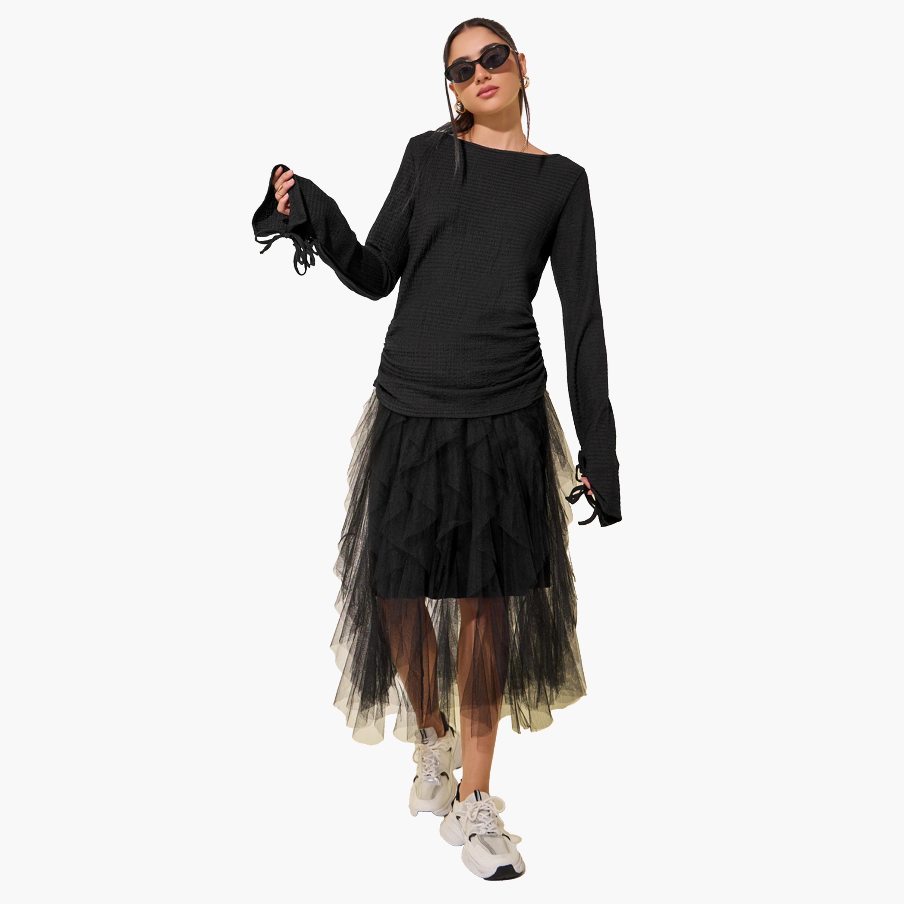 ستايلي - بلوزة محبوكة برقبة دائرية ومزينة برباط-women-clothing-tshirts-image-1