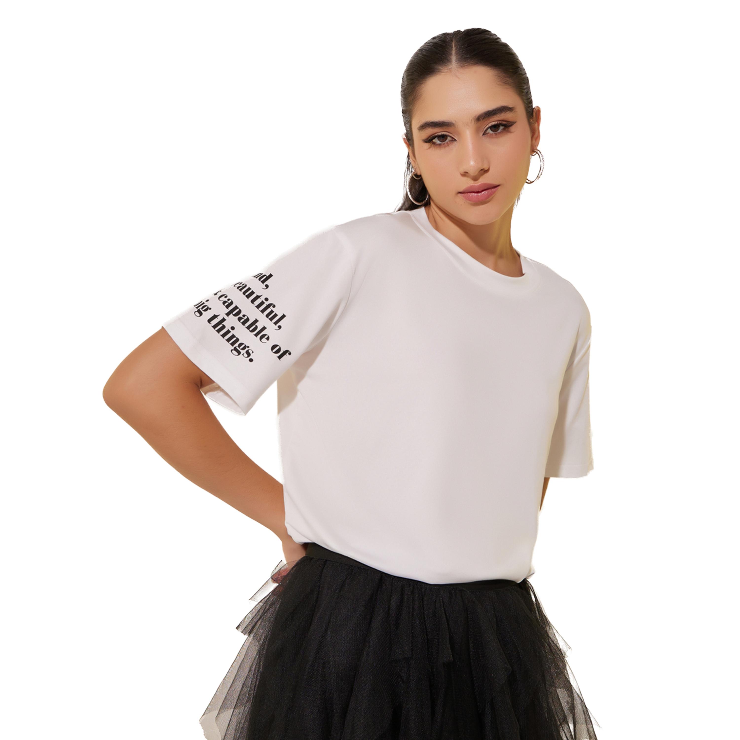 ستايلي -  تي شيرت برقبة دائرية وأكمام قصيرة وشعار-women-clothing-tshirts-image-1