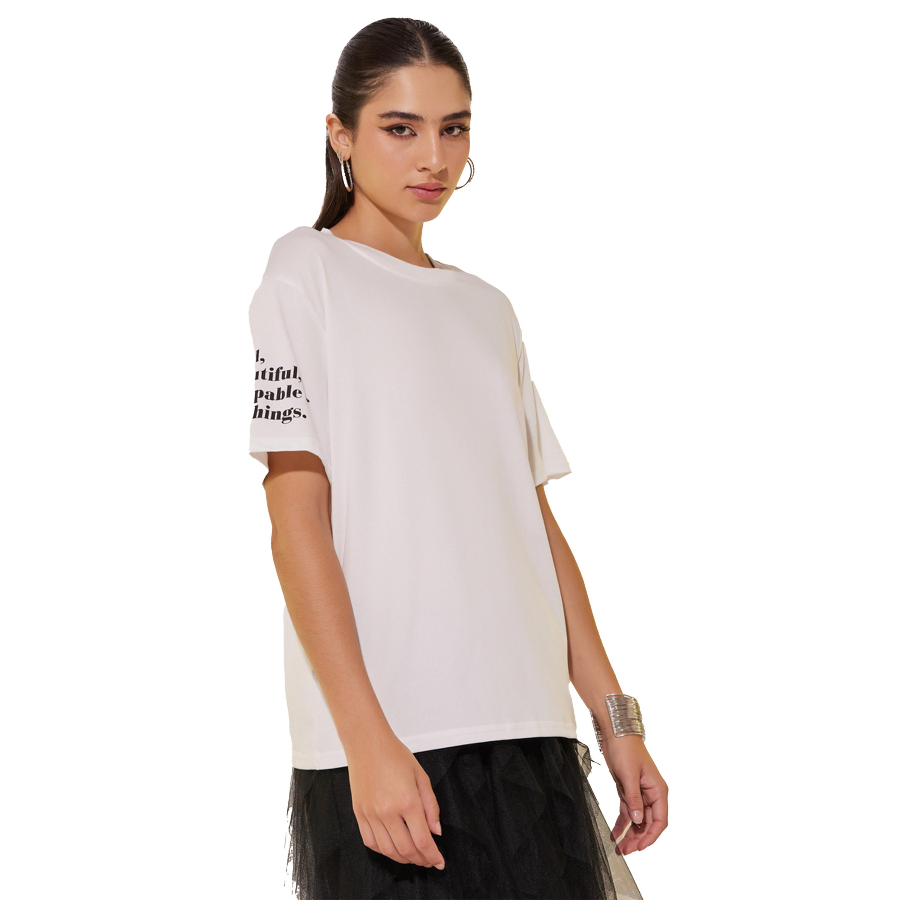 ستايلي -  تي شيرت برقبة دائرية وأكمام قصيرة وشعار-women-clothing-tshirts-image-4
