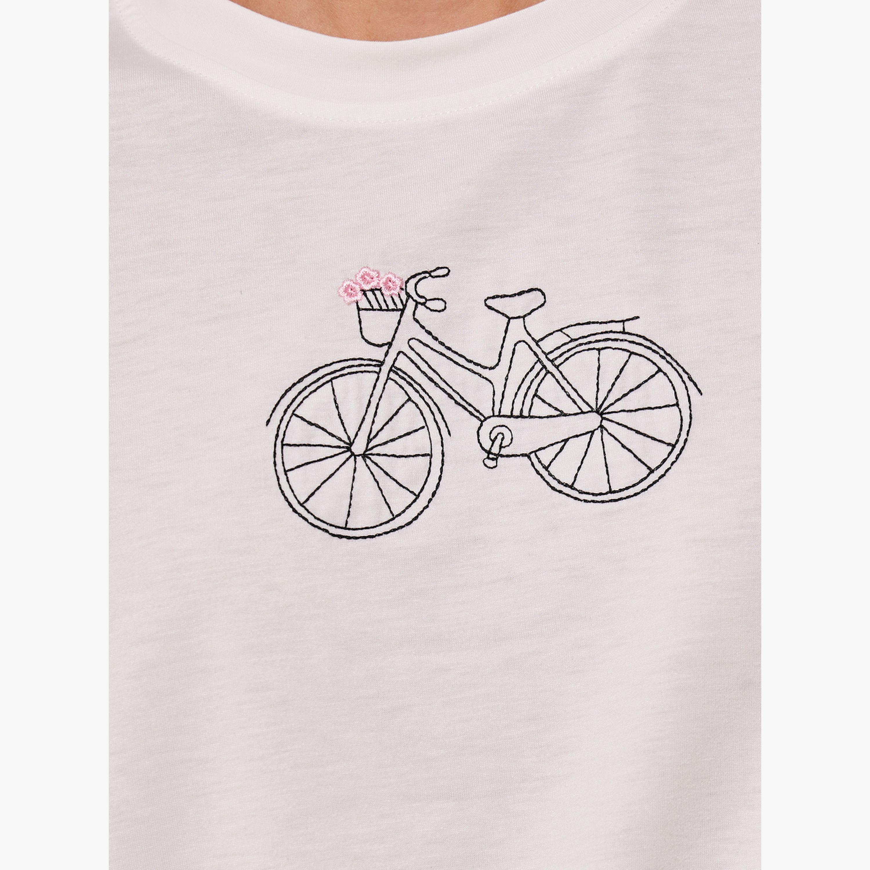 ستايلي - تي شيرت مطرز برقبة دائرية وأكمام قصيرة-women-clothing-tshirts-image-3