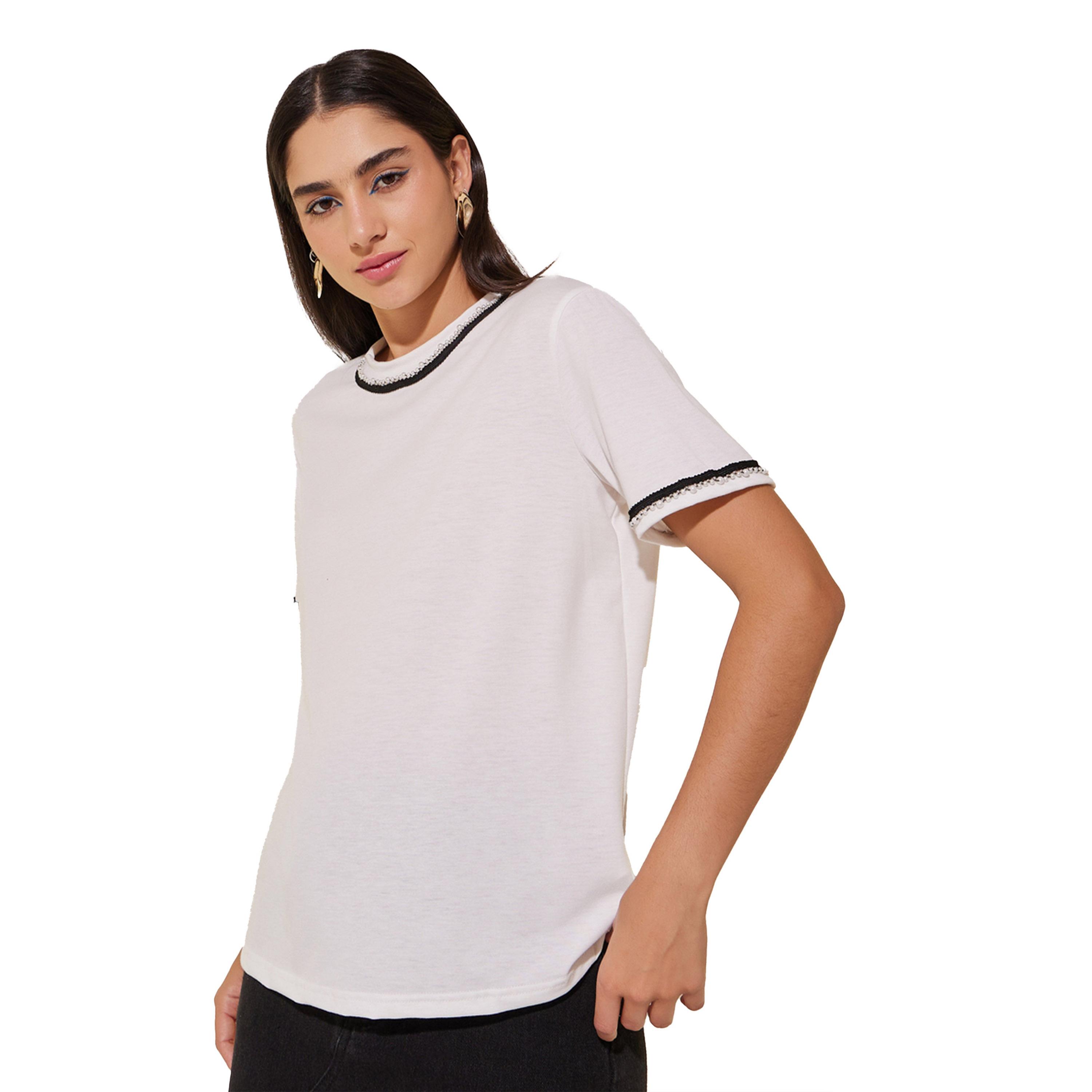 ستايلي - تي شيرت مزخرف بياقة دائرية وقصة عادية-women-clothing-tshirts-image-3