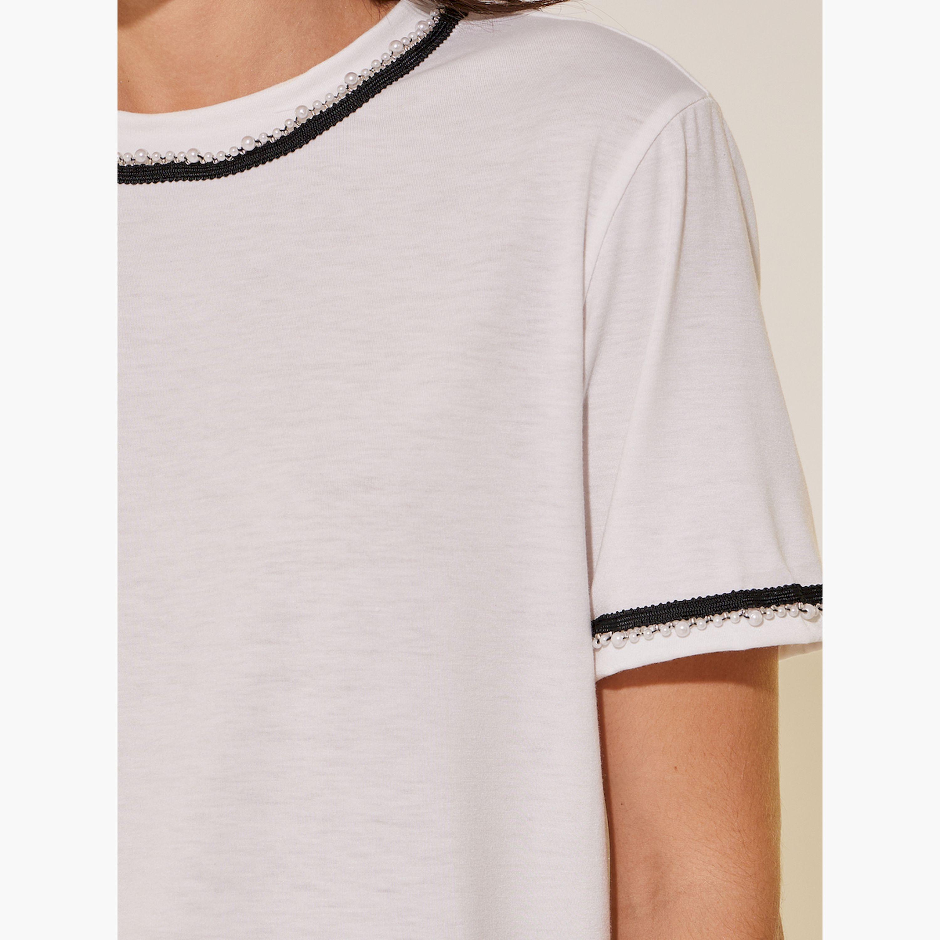 ستايلي - تي شيرت مزخرف بياقة دائرية وقصة عادية-women-clothing-tshirts-image-4