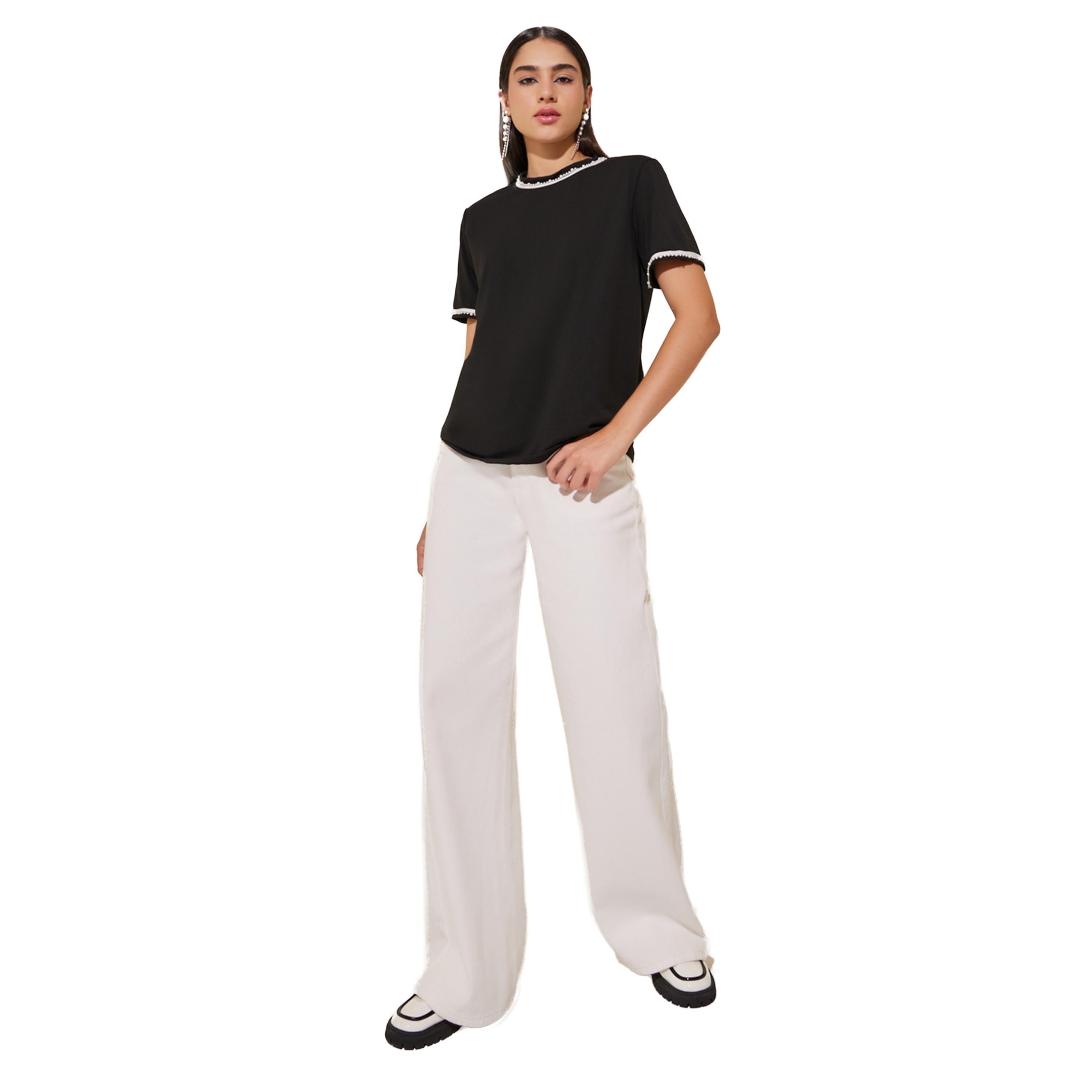 ستايلي - تي شيرت بقصّة عادية وياقة مستديرة مزين بتفاصيل دانتيل-women-clothing-tshirts-image-2