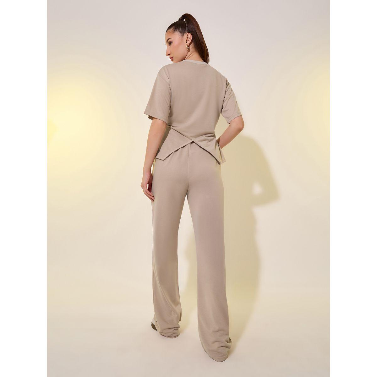 Styli Graphic Print Back Slit T-Shirt and Pants Co-Ords-women-clothing-coordsets-image-5