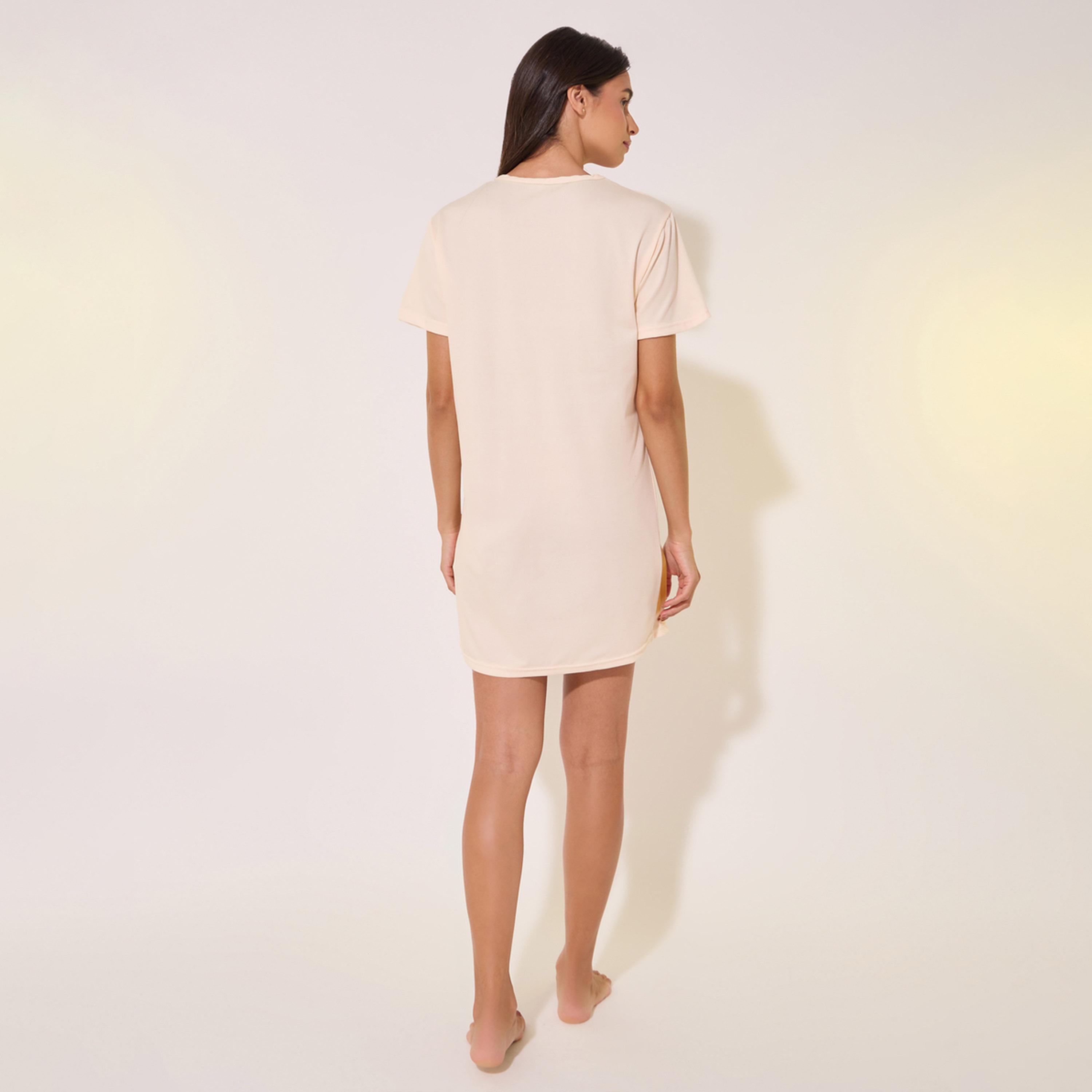 ستايلي - فستان نوم تي شيرت برقبة دائرية وطبعة جرافيكية-women-clothing-nightwear-nighties-image-5