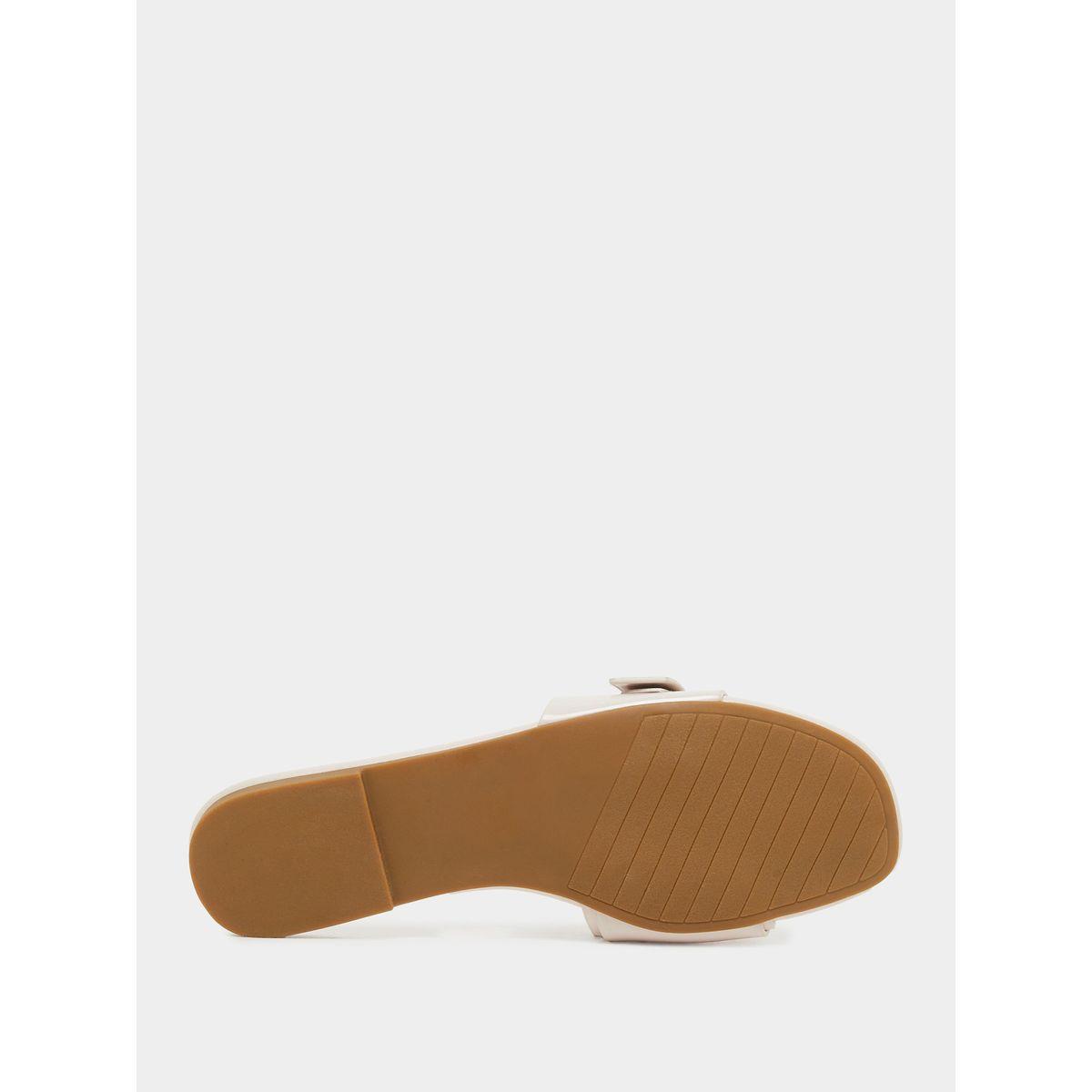 Styli Patent Design Buckle Detail Flat Sandals-women-shoes-sandals-flats-image-6