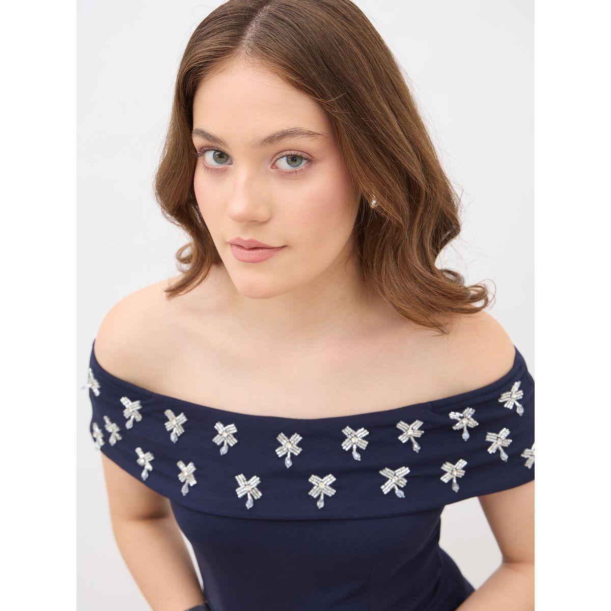 فستان ميدي منمق بأكتاف مكشوفة-women-clothing-dresses-image-4
