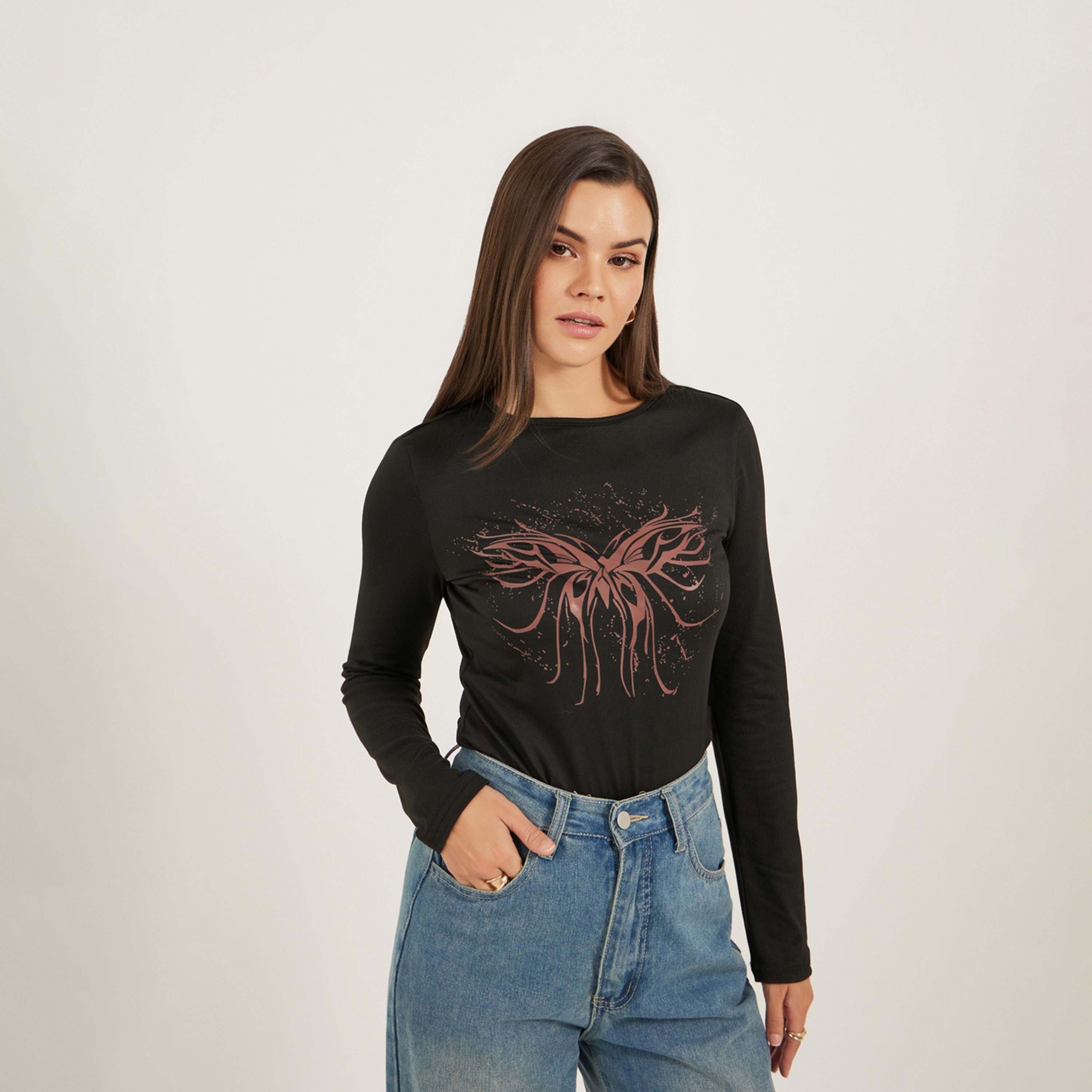 ستايلي - تي شيرت نسائي بأكمام طويلة بطبعة فراشات-women-clothing-tshirts-image-1