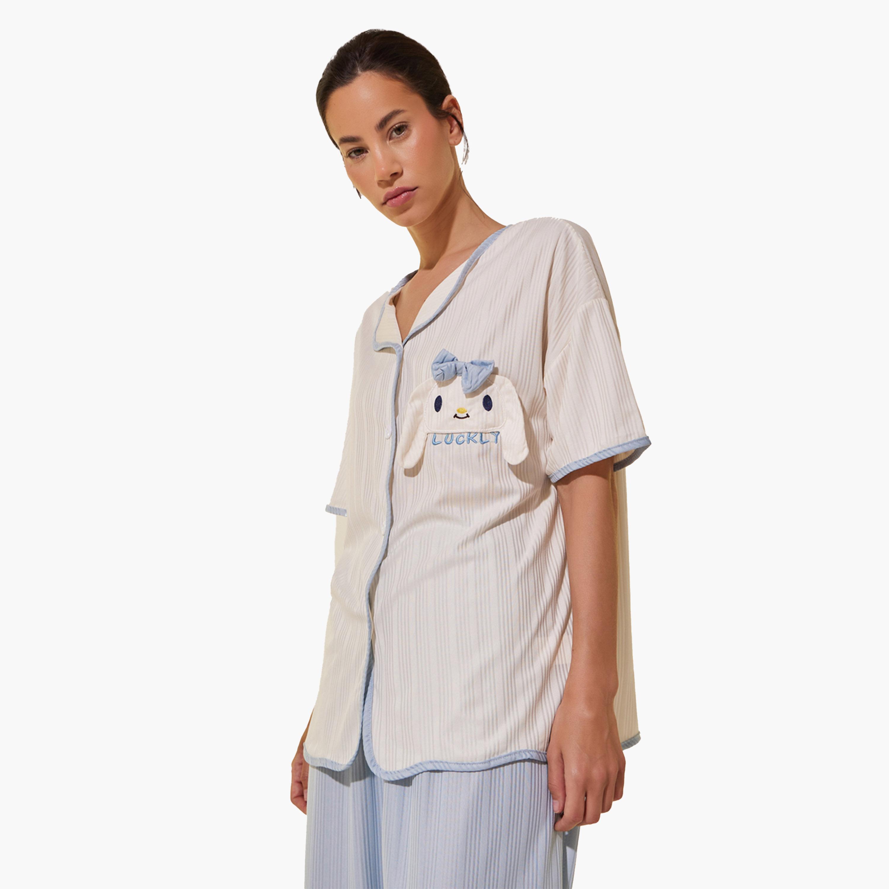 ستايلي - طقم قميص وشورت وبنطال بيجامة بتفاصيل رقعة-women-clothing-nightwear-pyjamas-longsets-image-2
