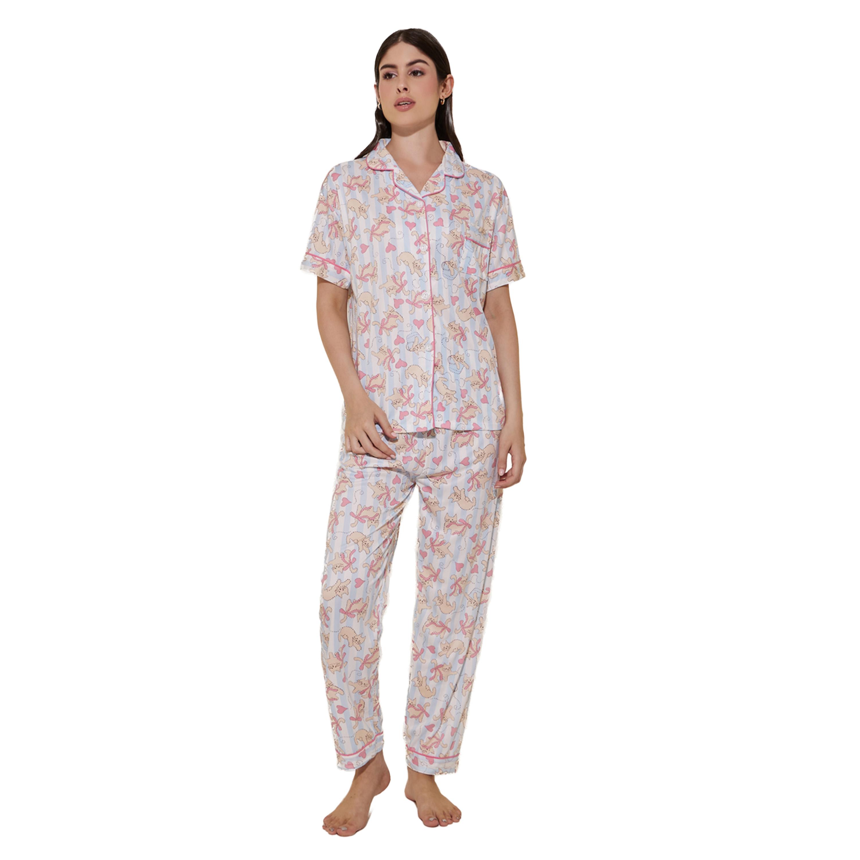 ستايلي - طقم بنطال بيجامة مع قميص وشورت بأكمام قصيرة بطبعة قطة-women-clothing-nightwear-pyjamas-longsets-image-1