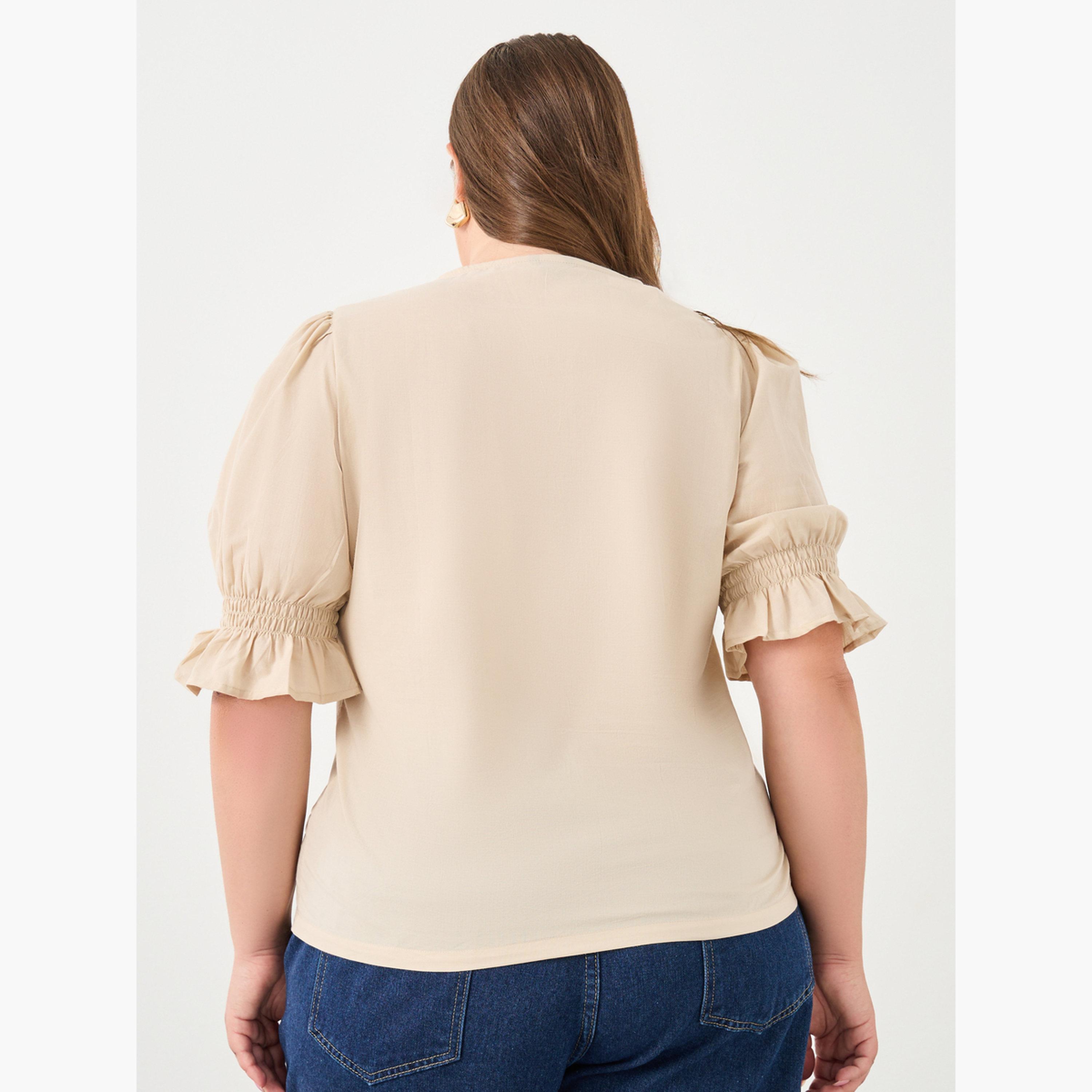 بلوزة بمقاس كبير وتطريز على الياقة-women-clothing-shirtsandblouses-blouses-image-5