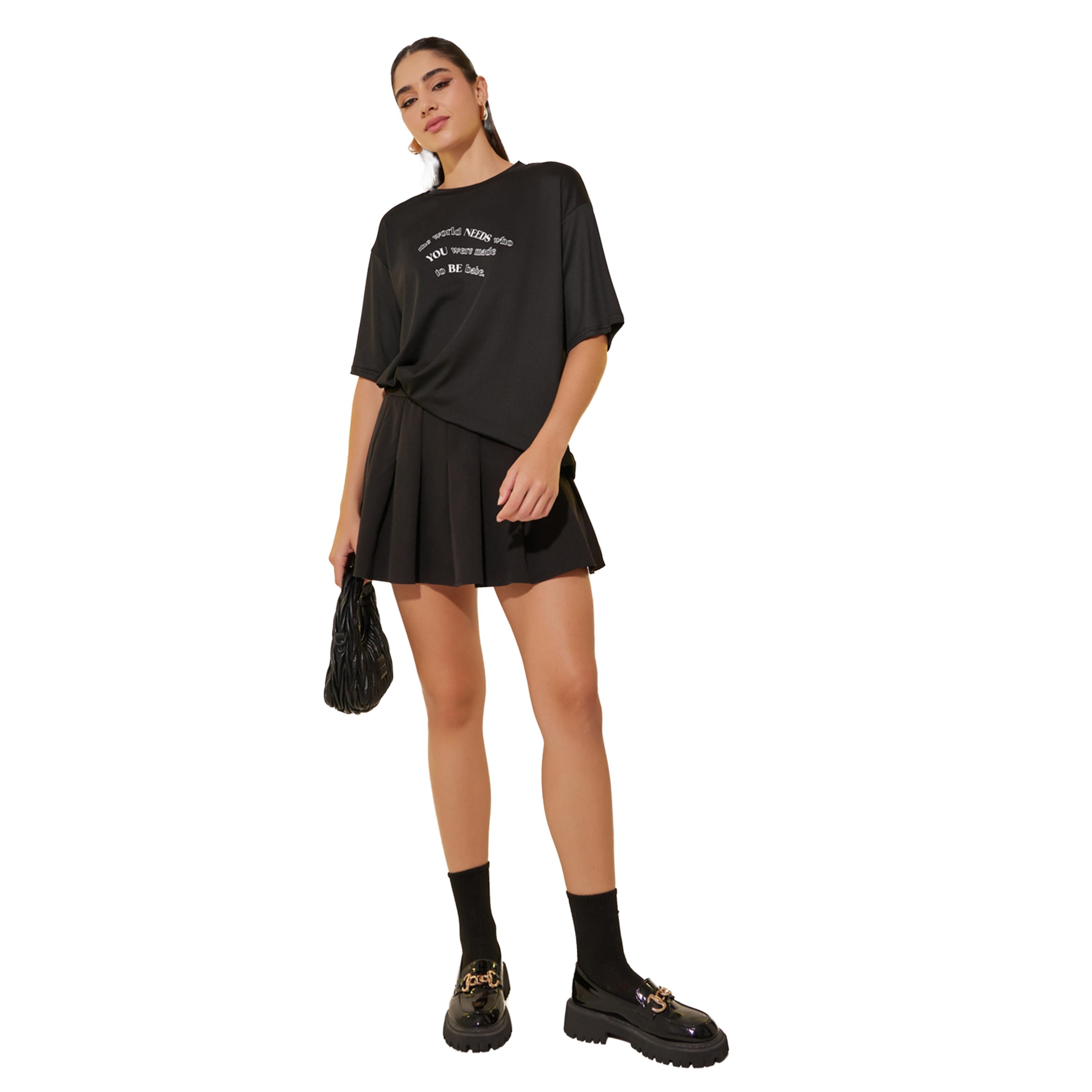 ستايلي - تي شيرت جرافيكي بأكمام قصيرة ورقبة دائرية-women-clothing-tshirts-image-2