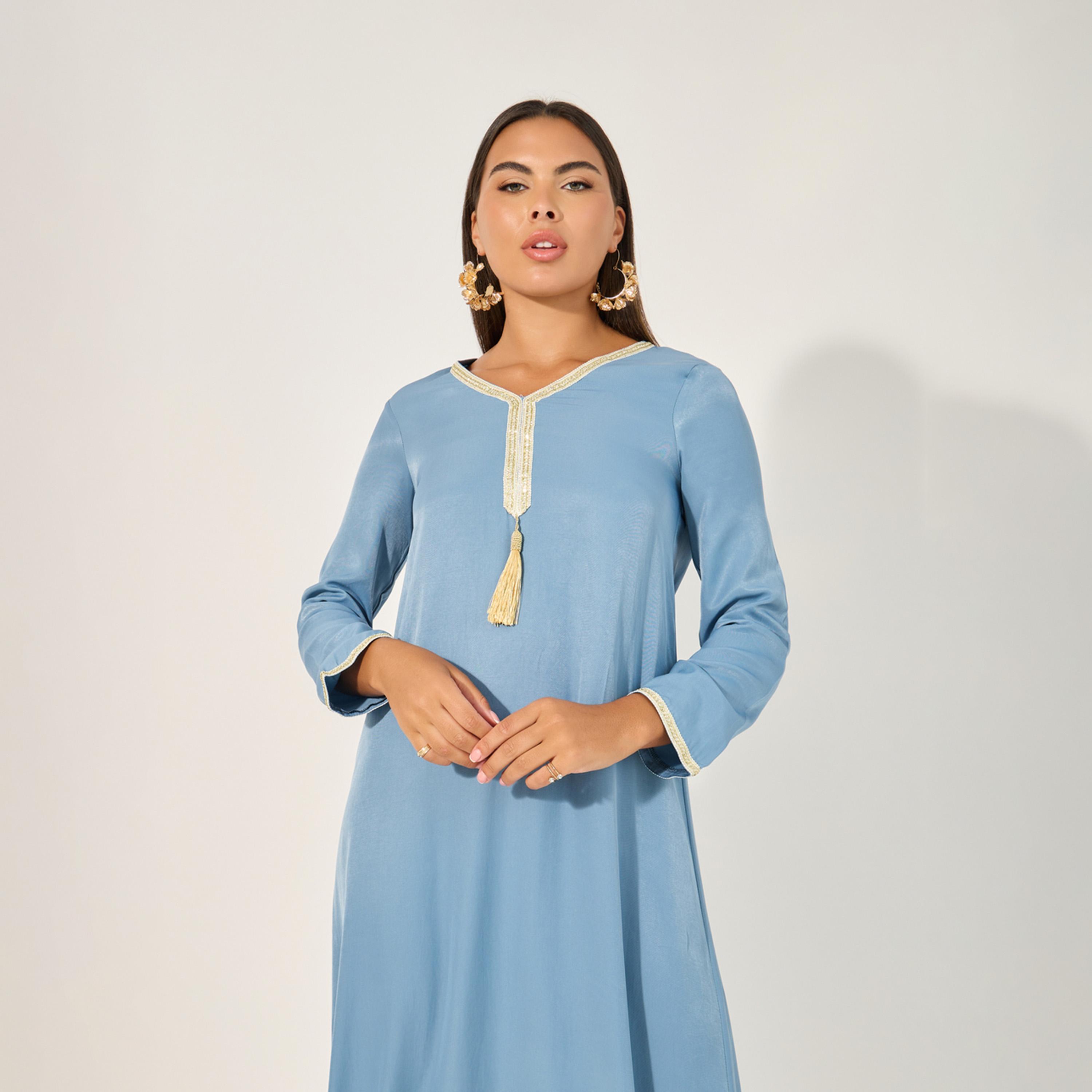 ستايلي - جلابية مزينة بالدانتيل بفتحة رقبة على شكل حرف V وقصّة A-women-arabicclothing-jalabiyas-image-3