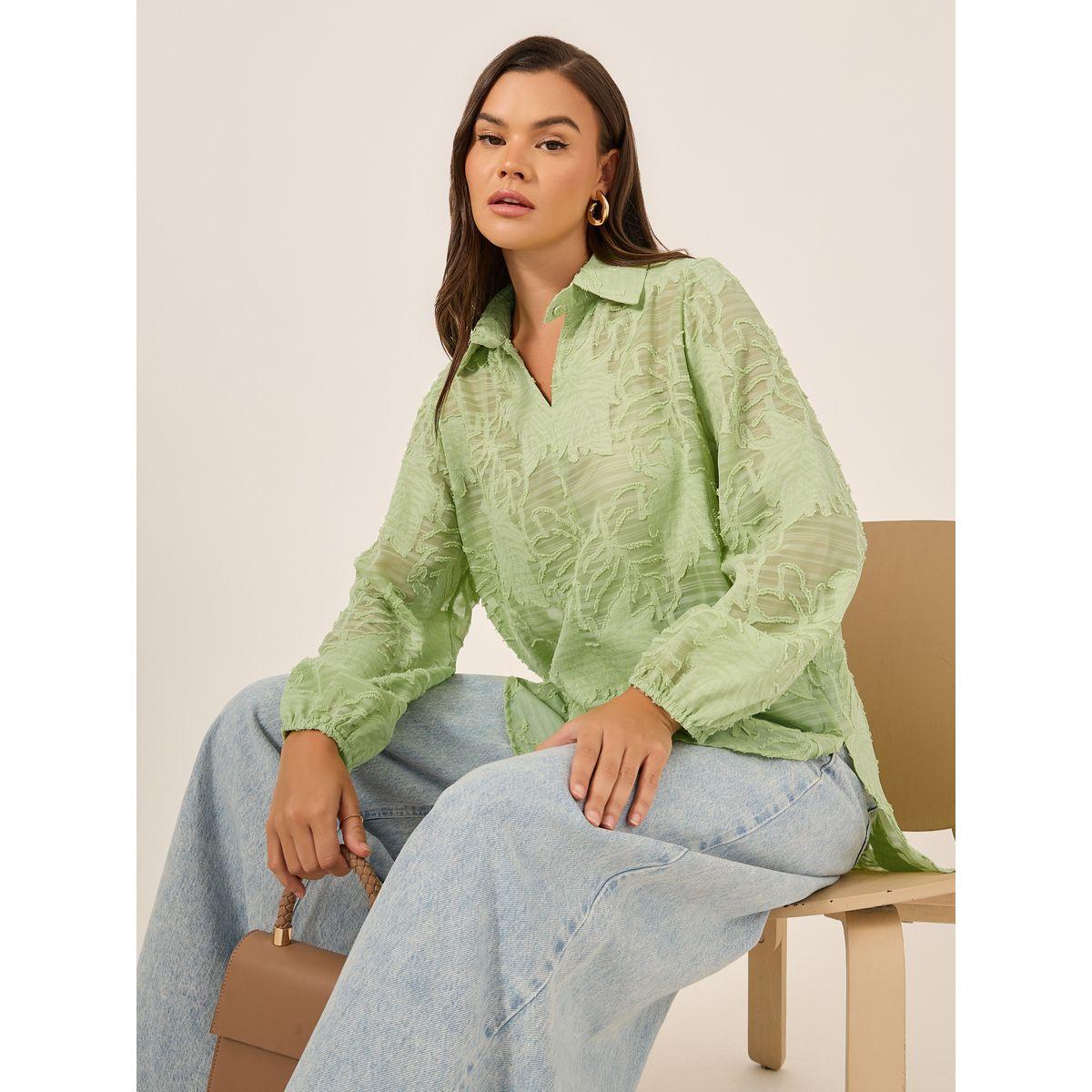بلوزة بقصة عادية وياقة سبريد-women-clothing-shirtsandblouses-shirts-image-1