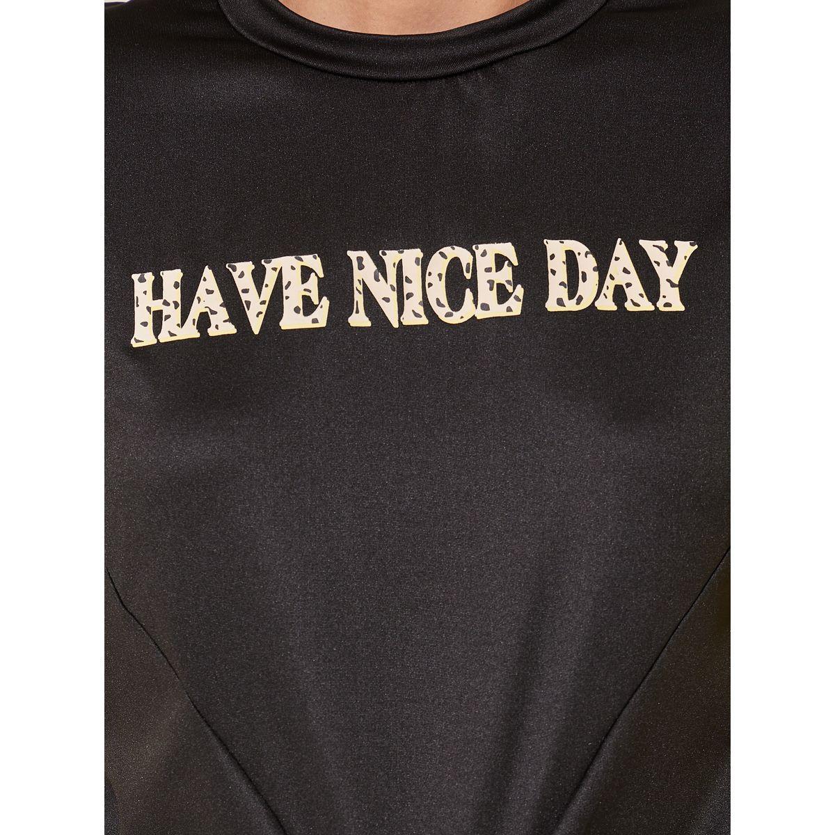تيشيرت بقصة عادية وطبعة كتابة مع تفاصيل مزمومة-women-clothing-tshirts-image-4