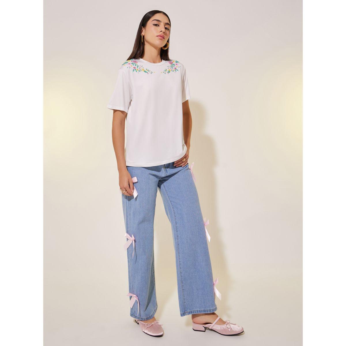 Styli Round Neck Floral Graphic T-Shirt-women-clothing-tshirts-image-2