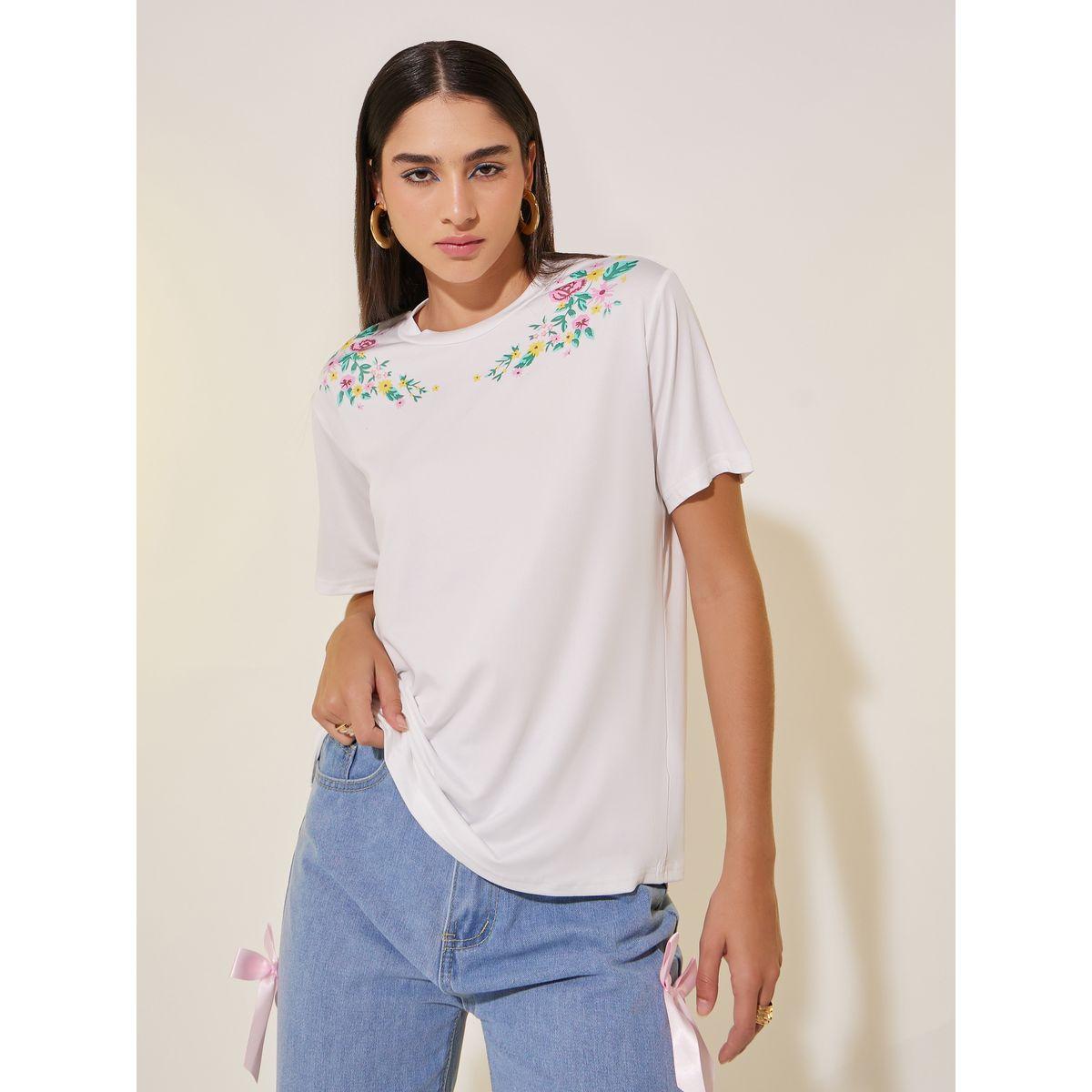 Styli Round Neck Floral Graphic T-Shirt-women-clothing-tshirts-image-3