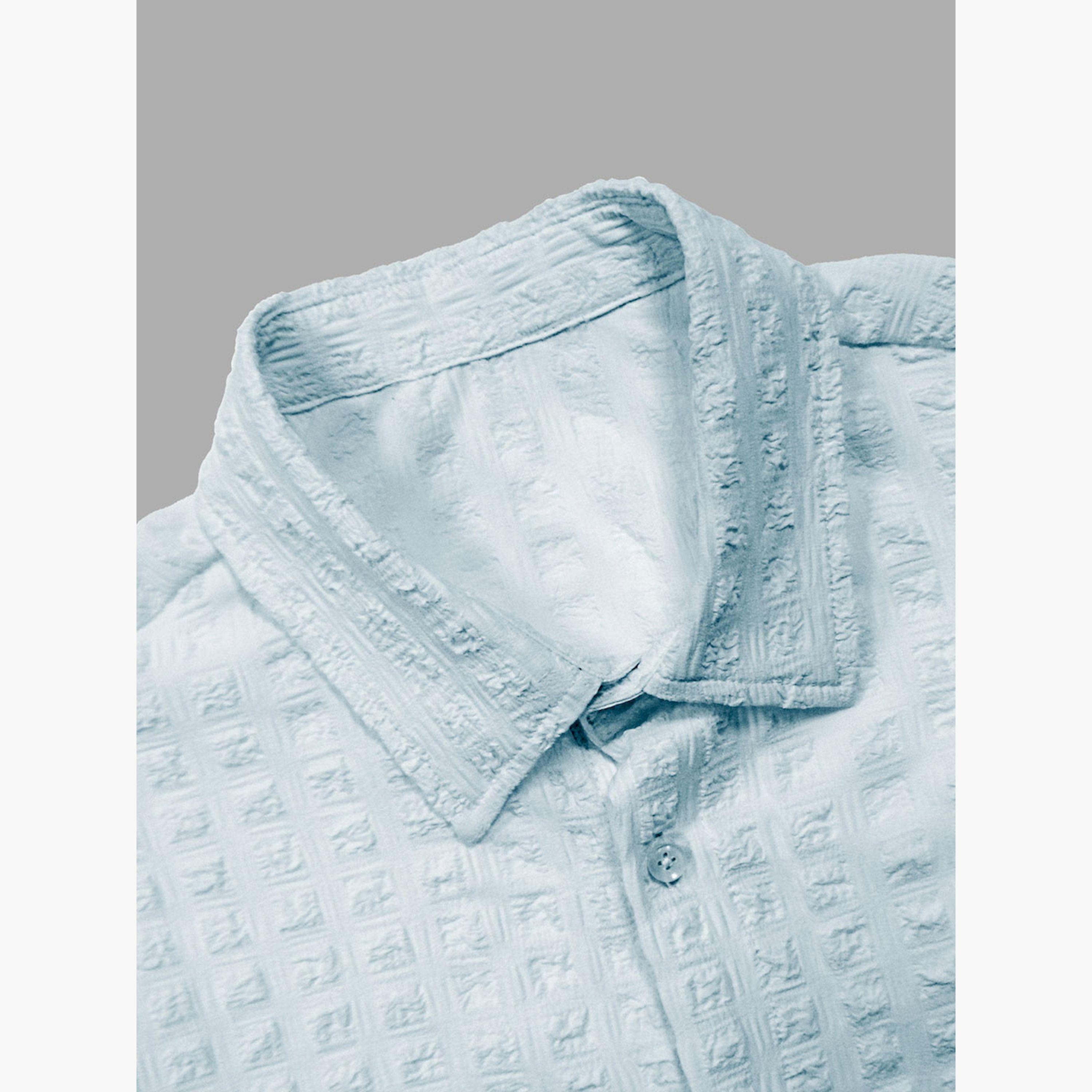 ستايلي -  قميص بأكمام قصيرة وأزرار وملمس مميز-men-clothing-shirts-image-3