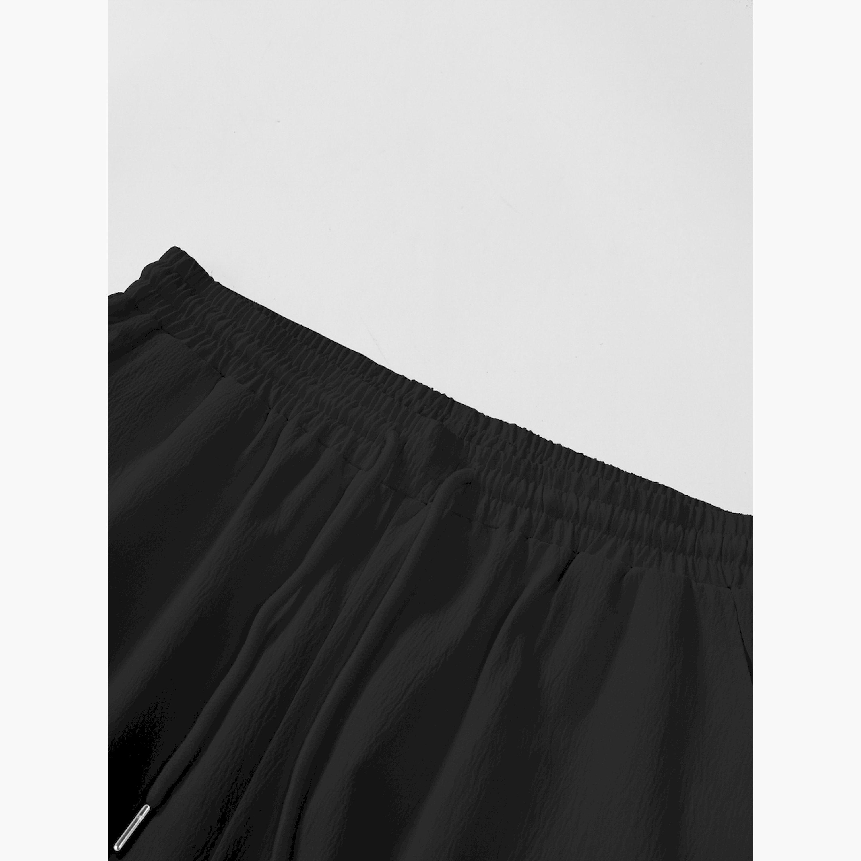طقم منسق من بنطال وبلوزة سادة بأكمام قصيرة-men-clothing-coordsets-image-5