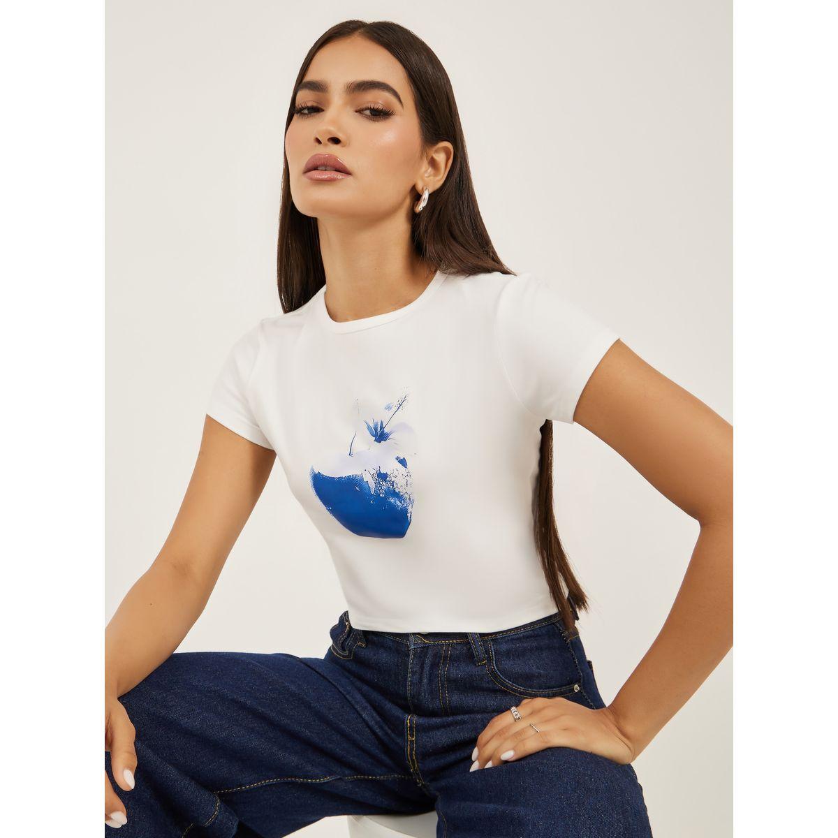 Styli Graphic Print Short Sleeve Fitted T-Shirt-women-clothing-tshirts-image-1