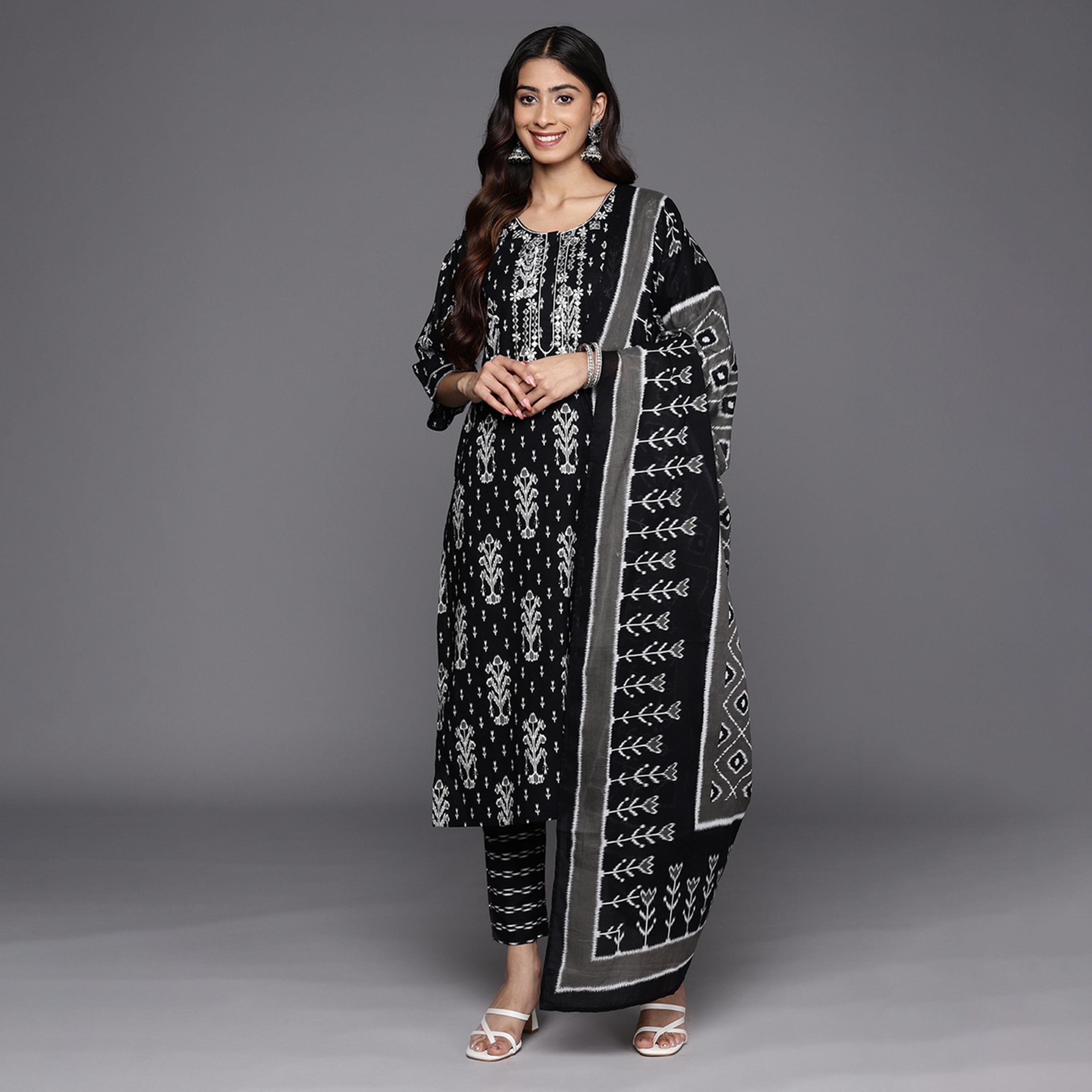 ليباس × ستايلي-  كورتا مطبوعة بالكامل بقصة مستقيمة مع بنطال ووشاح دوباتا-women-clothing-ethnicwear-sareesets-image-1