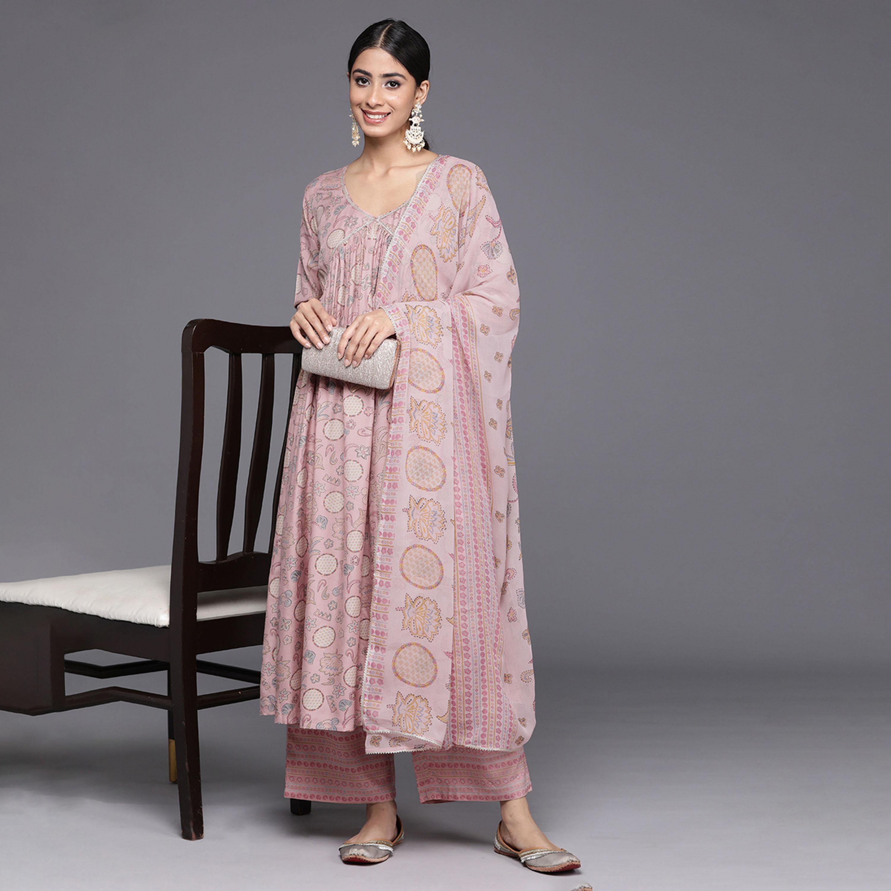 ليباس × ستايلي-  طقم كورتا مطبوع مع بنطال متوسط ​​الارتفاع ووشاح دوباتا مطبوع من الشيفون-women-clothing-ethnicwear-sareesets-image-6